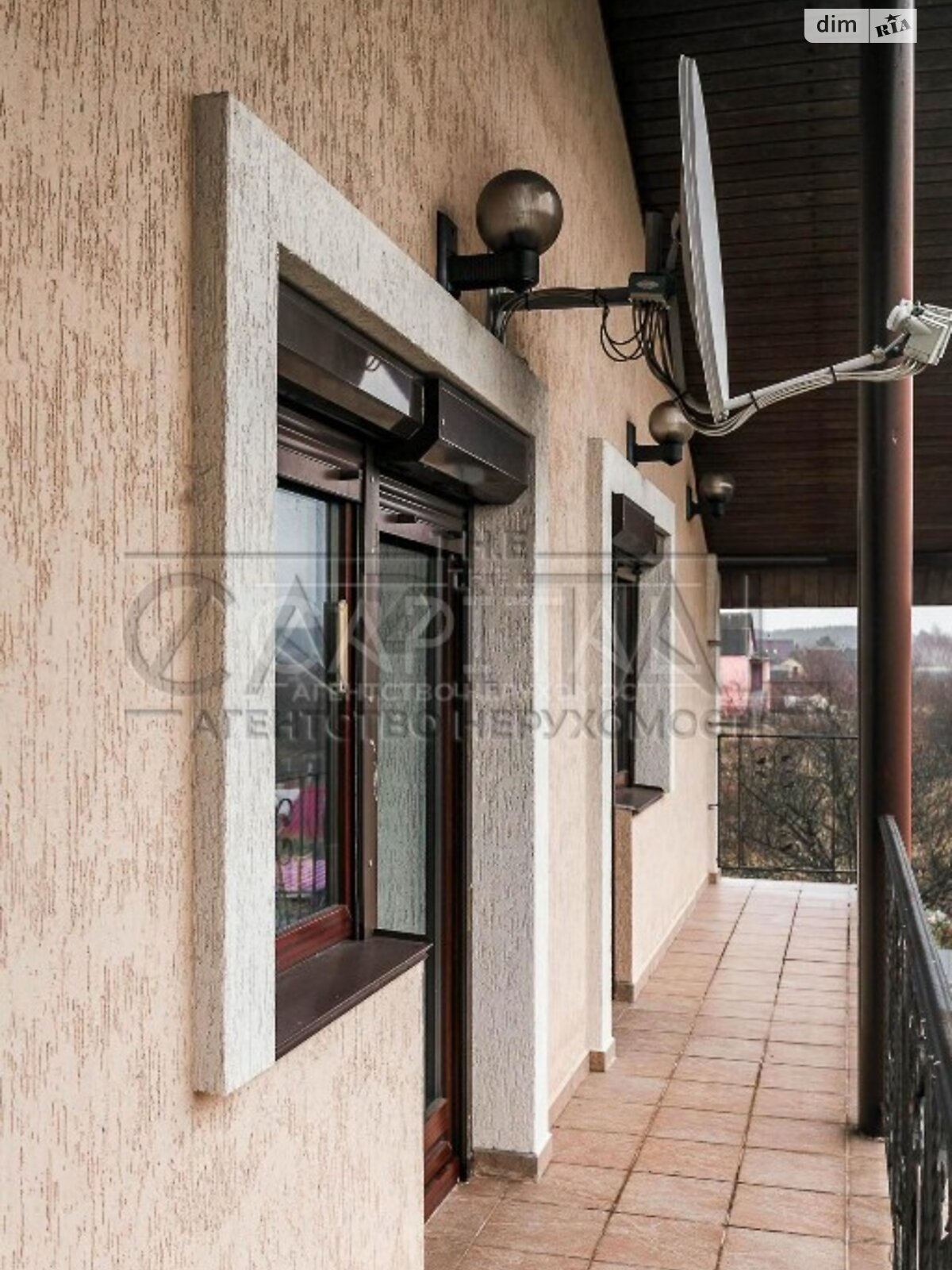 двухэтажный дом с балконом, 240 кв. м, кирпич. Продажа в Плахтянке фото 1