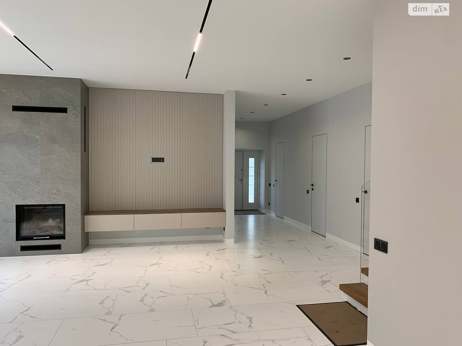 двоповерховий будинок з опаленням, 212.7 кв. м, цегла. Продаж у Плютах фото 1 двоповерховий будинок з опаленням, 212.7 кв. м, цегла. Продаж у Плютах фото 1