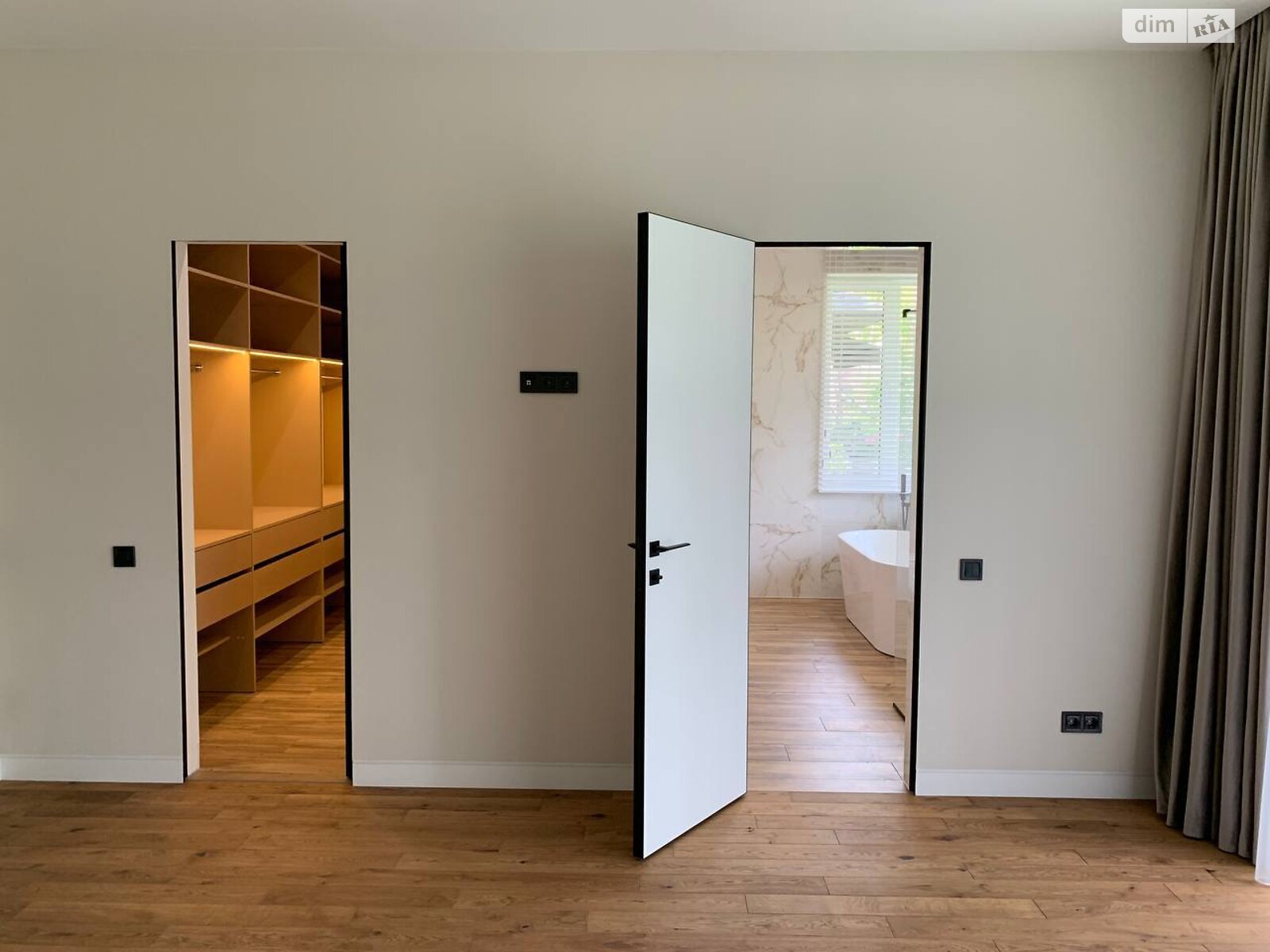 двоповерховий будинок з опаленням, 212.7 кв. м, цегла. Продаж у Плютах фото 1 двоповерховий будинок з опаленням, 212.7 кв. м, цегла. Продаж у Плютах фото 1