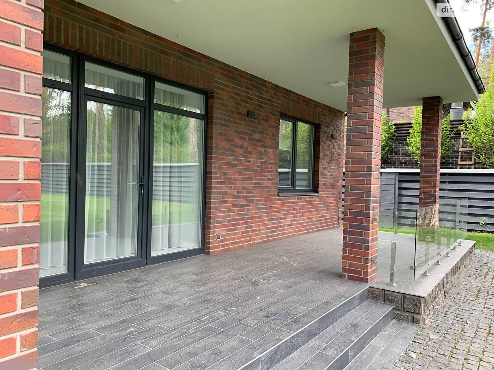 двоповерховий будинок з опаленням, 212.7 кв. м, цегла. Продаж у Плютах фото 1 двоповерховий будинок з опаленням, 212.7 кв. м, цегла. Продаж у Плютах фото 1