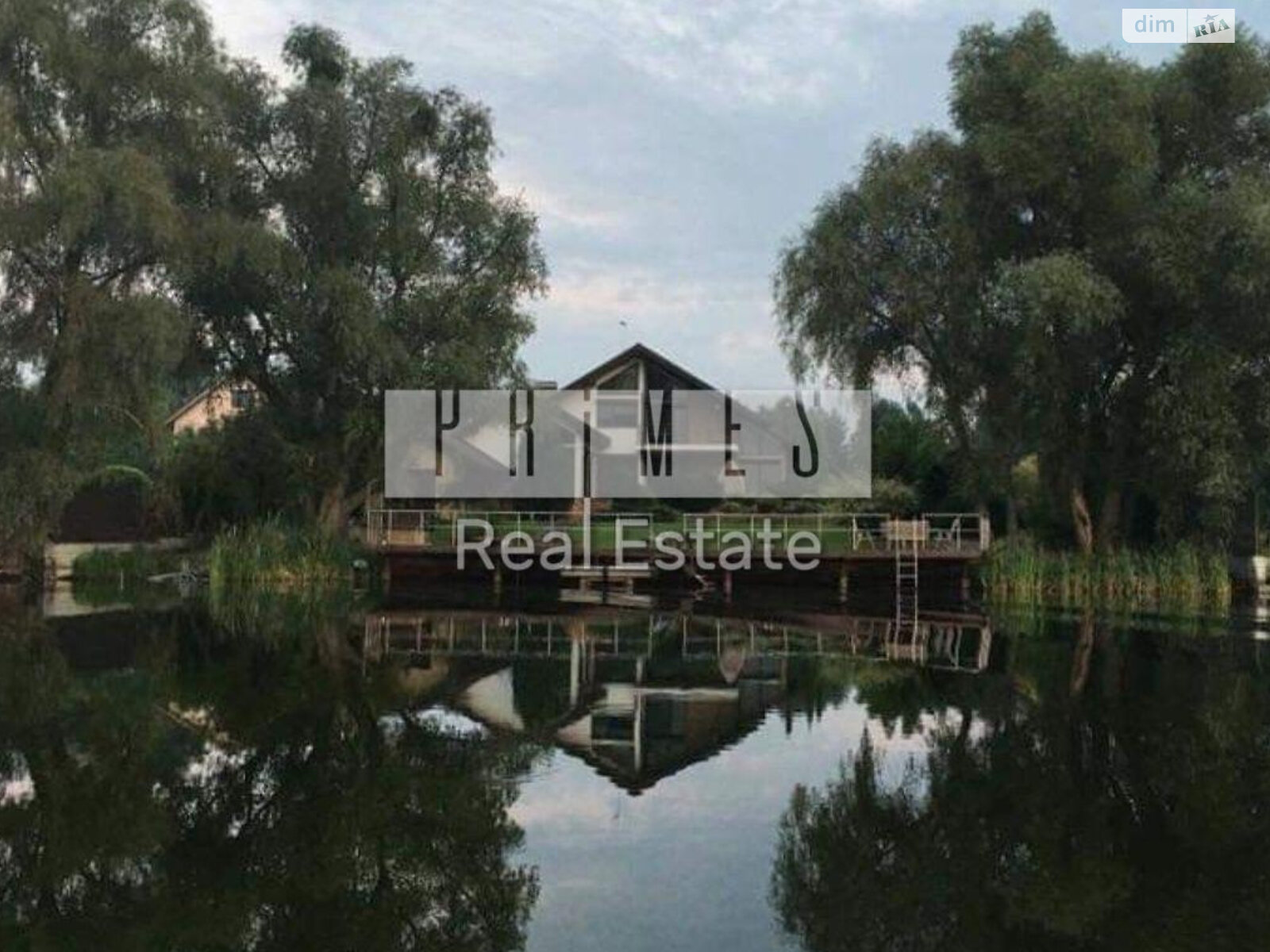 двоповерховий будинок з гаражем, 400 кв. м, цегла. Продаж у Плютах фото 1 двоповерховий будинок з гаражем, 400 кв. м, цегла. Продаж у Плютах фото 1