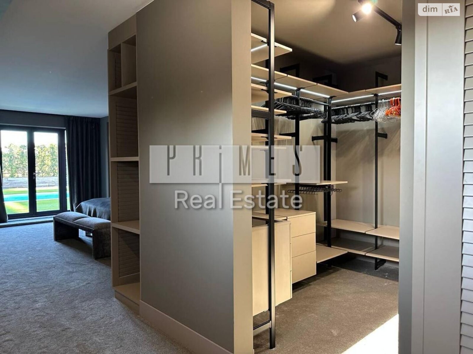 двухэтажный дом, 360 кв. м, кирпич. Продажа в Плютах фото 1 двухэтажный дом, 360 кв. м, кирпич. Продажа в Плютах фото 1