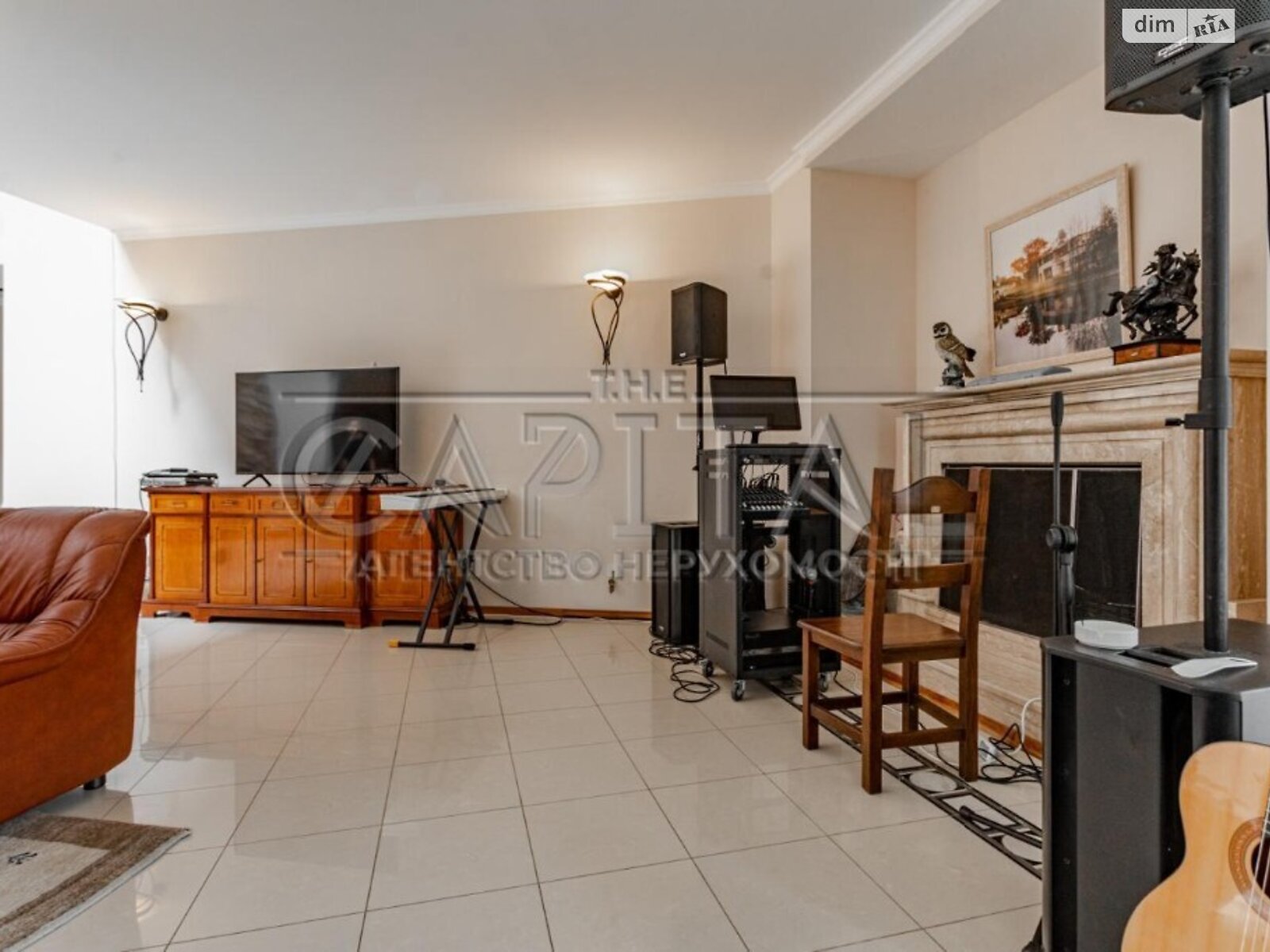 двоповерховий будинок, 823 кв. м, цегла. Продаж у Плютах фото 1 двоповерховий будинок, 823 кв. м, цегла. Продаж у Плютах фото 1