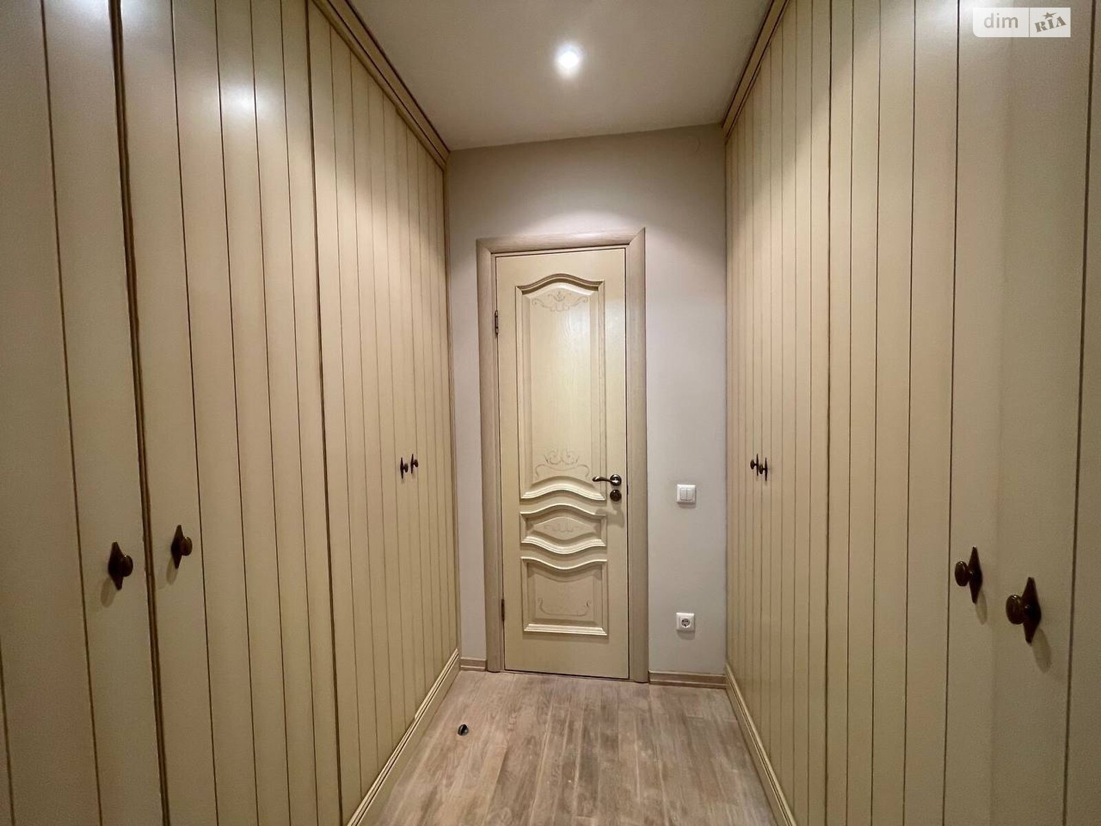 двухэтажный дом, 200 кв. м, кирпич. Продажа в Плютах фото 1 двухэтажный дом, 200 кв. м, кирпич. Продажа в Плютах фото 1