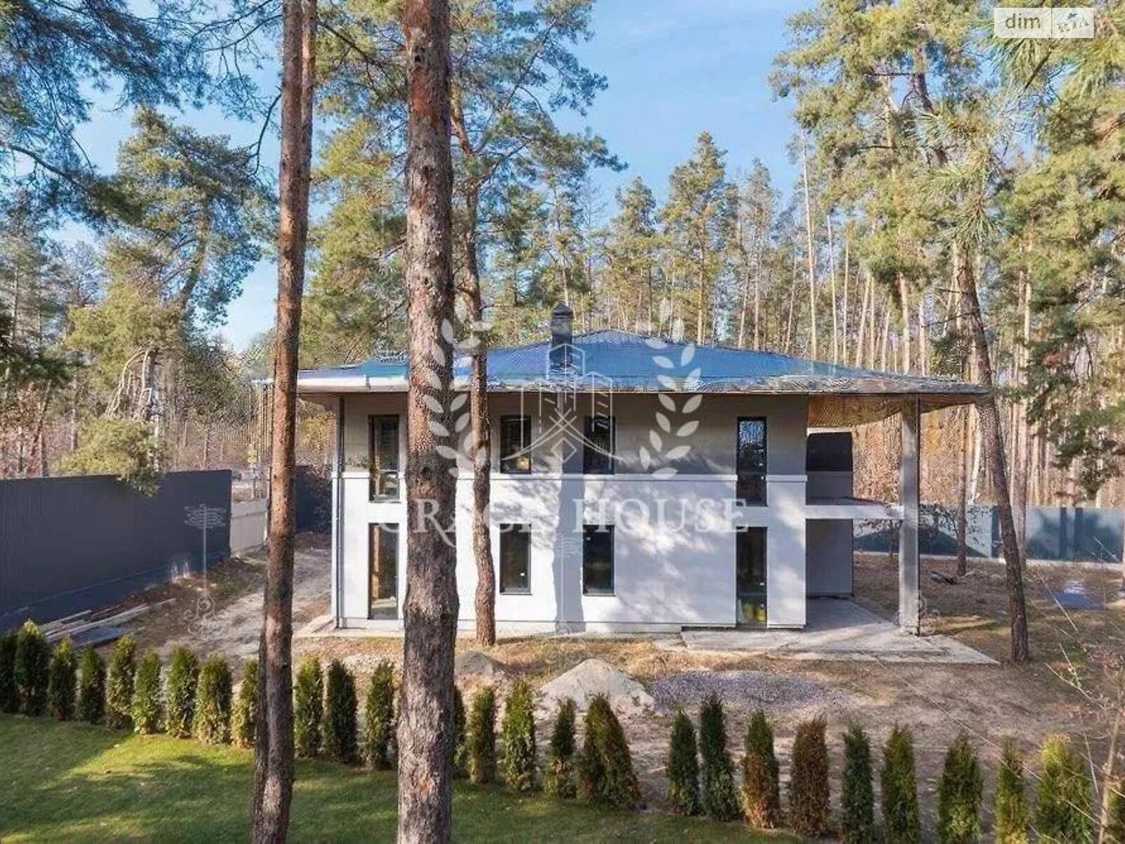 двухэтажный дом с верандой, 340 кв. м, кирпич. Продажа в Плютах фото 1 двухэтажный дом с верандой, 340 кв. м, кирпич. Продажа в Плютах фото 1