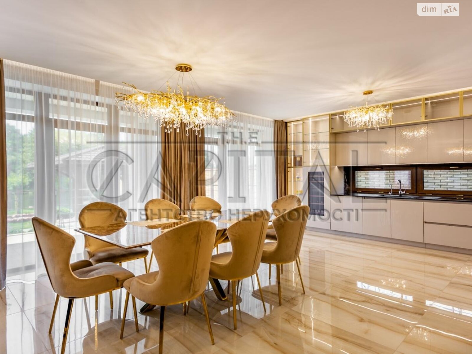 двухэтажный дом с ремонтом, 250 кв. м, кирпич. Продажа в Плютах фото 1 двухэтажный дом с ремонтом, 250 кв. м, кирпич. Продажа в Плютах фото 1