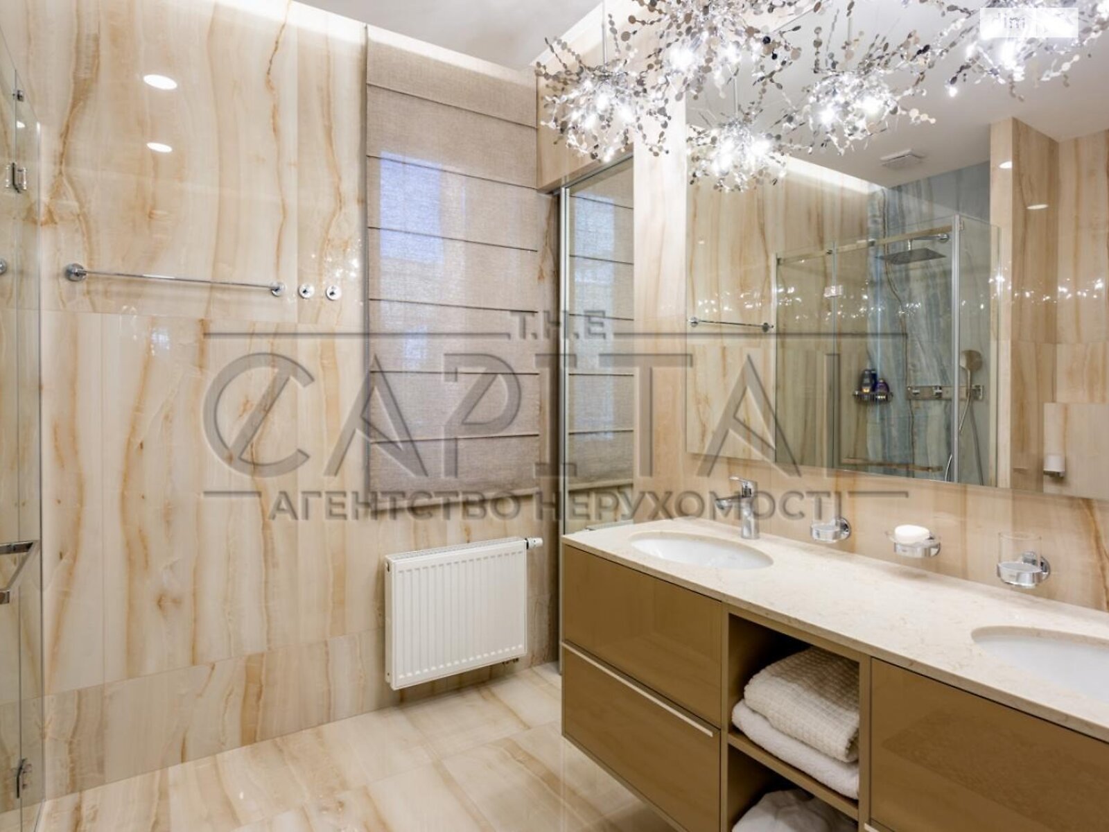 двухэтажный дом с ремонтом, 250 кв. м, кирпич. Продажа в Плютах фото 1 двухэтажный дом с ремонтом, 250 кв. м, кирпич. Продажа в Плютах фото 1