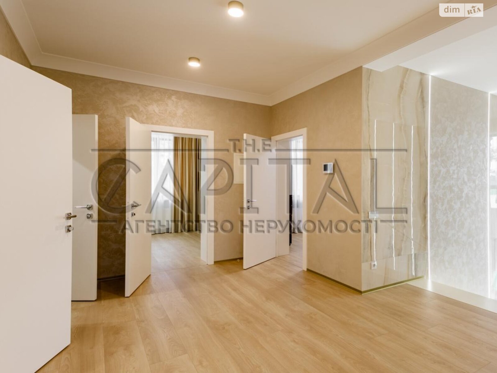 двухэтажный дом с ремонтом, 250 кв. м, кирпич. Продажа в Плютах фото 1 двухэтажный дом с ремонтом, 250 кв. м, кирпич. Продажа в Плютах фото 1