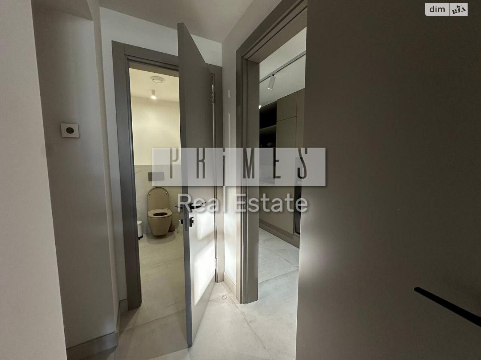 двоповерховий будинок, 360 кв. м, кирпич. Продаж у Плютах фото 1 двоповерховий будинок, 360 кв. м, кирпич. Продаж у Плютах фото 1
