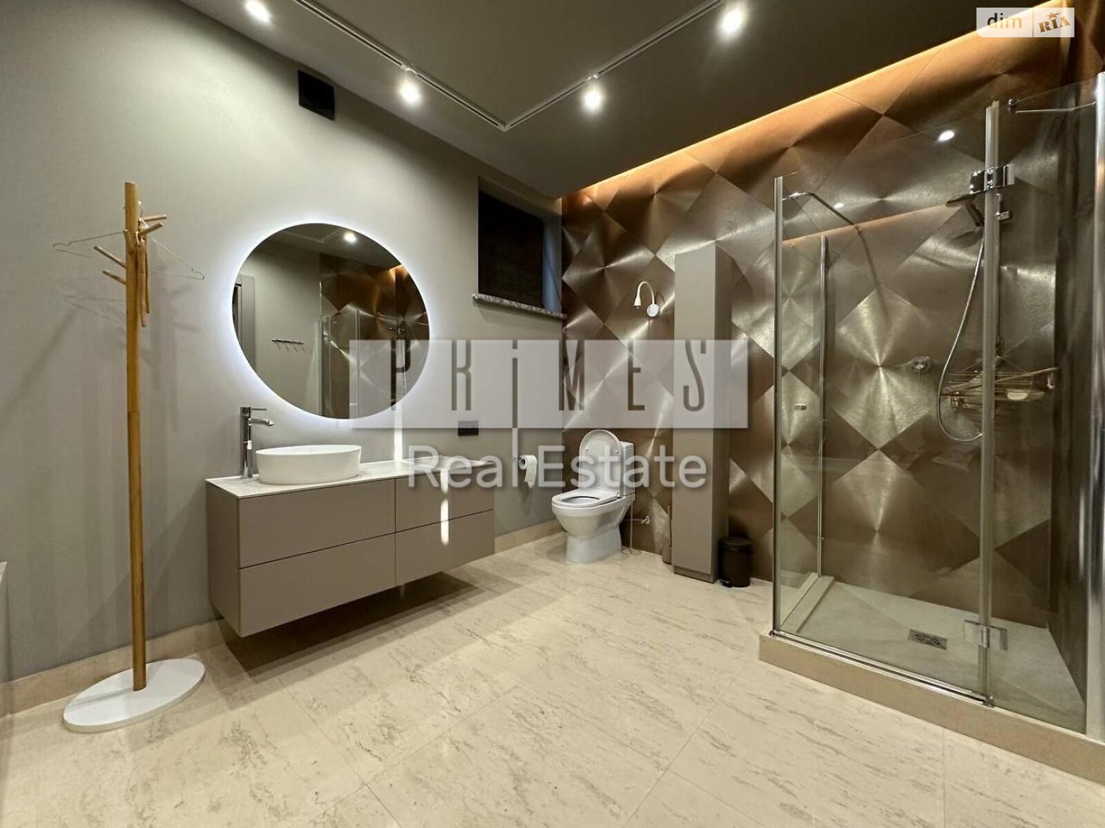 двоповерховий будинок, 360 кв. м, кирпич. Продаж у Плютах фото 1 двоповерховий будинок, 360 кв. м, кирпич. Продаж у Плютах фото 1