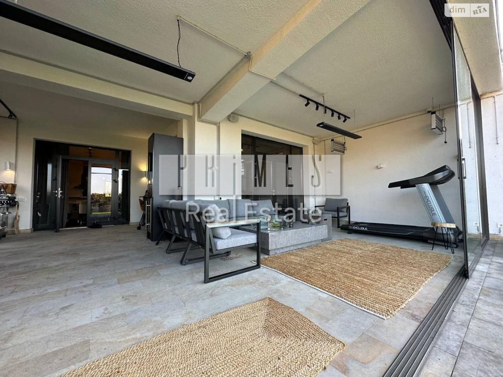 двоповерховий будинок, 360 кв. м, кирпич. Продаж у Плютах фото 1 двоповерховий будинок, 360 кв. м, кирпич. Продаж у Плютах фото 1