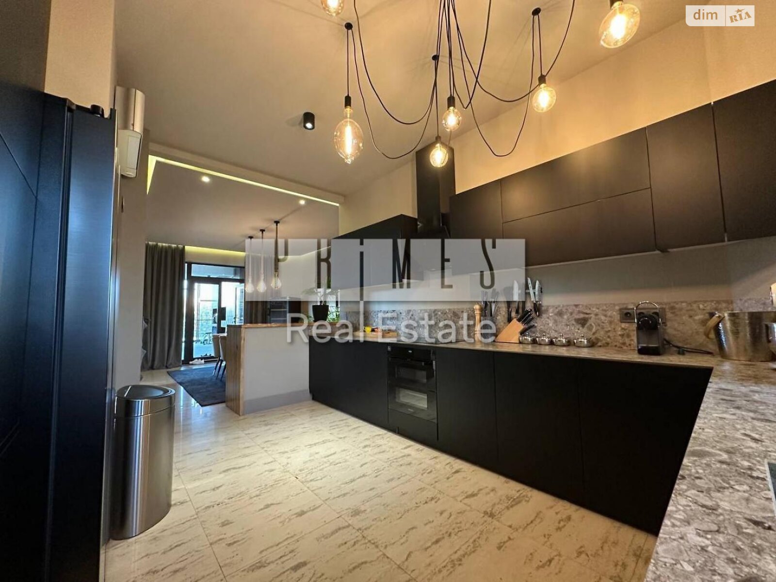 двоповерховий будинок, 360 кв. м, кирпич. Продаж у Плютах фото 1 двоповерховий будинок, 360 кв. м, кирпич. Продаж у Плютах фото 1