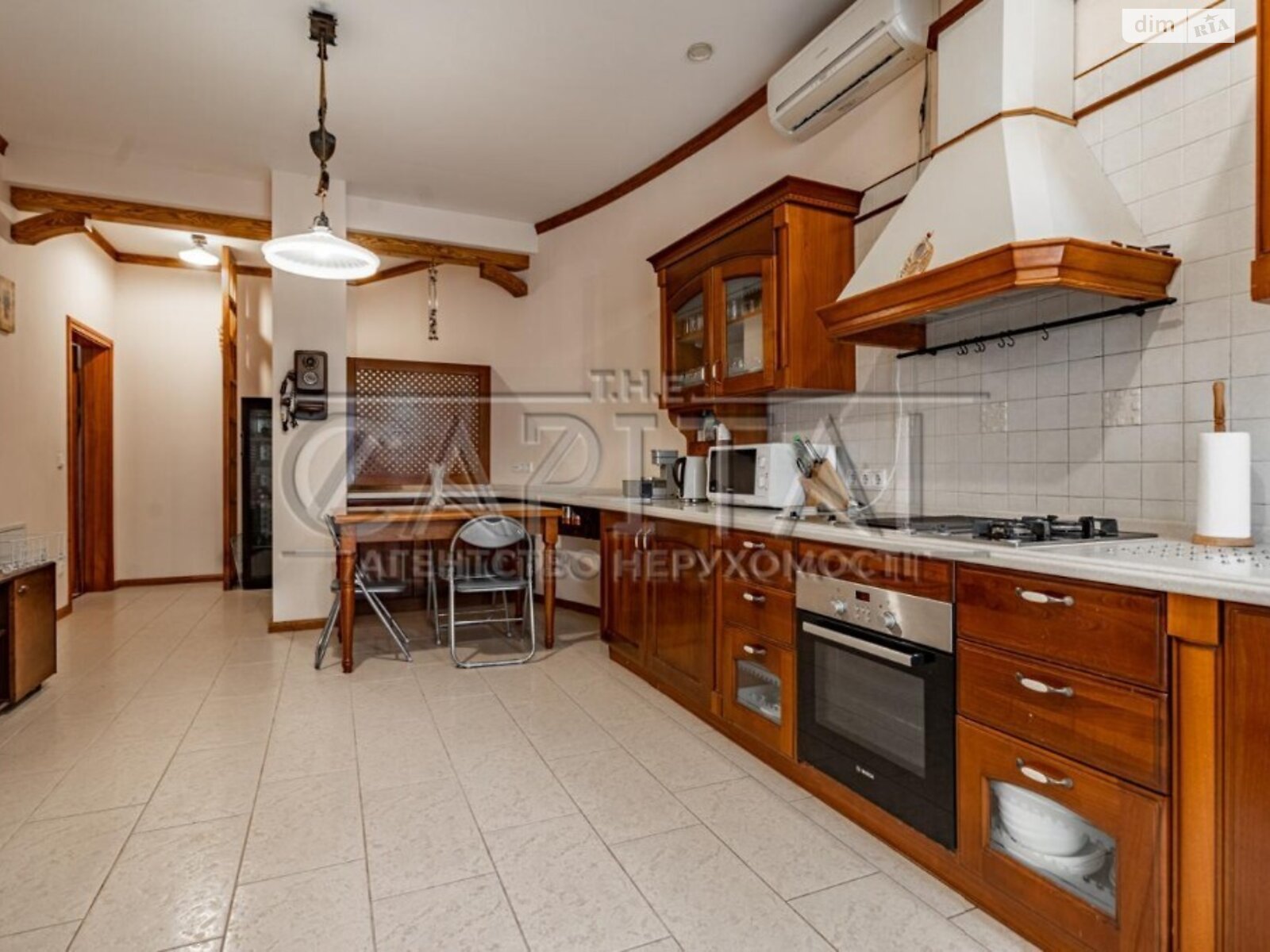 двухэтажный дом, 823 кв. м, кирпич. Продажа в Плютах фото 1 двухэтажный дом, 823 кв. м, кирпич. Продажа в Плютах фото 1
