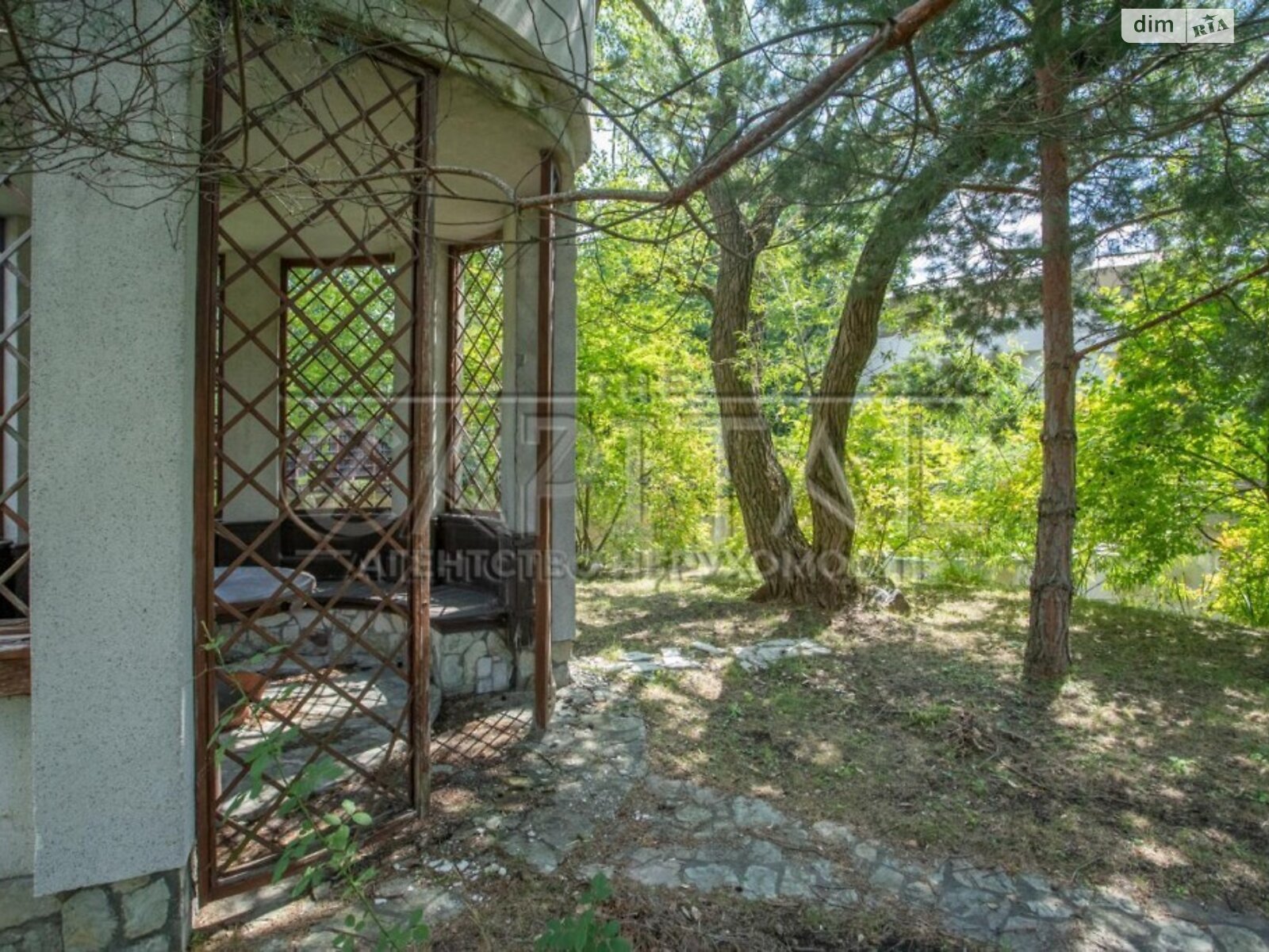 двухэтажный дом, 823 кв. м, кирпич. Продажа в Плютах фото 1 двухэтажный дом, 823 кв. м, кирпич. Продажа в Плютах фото 1