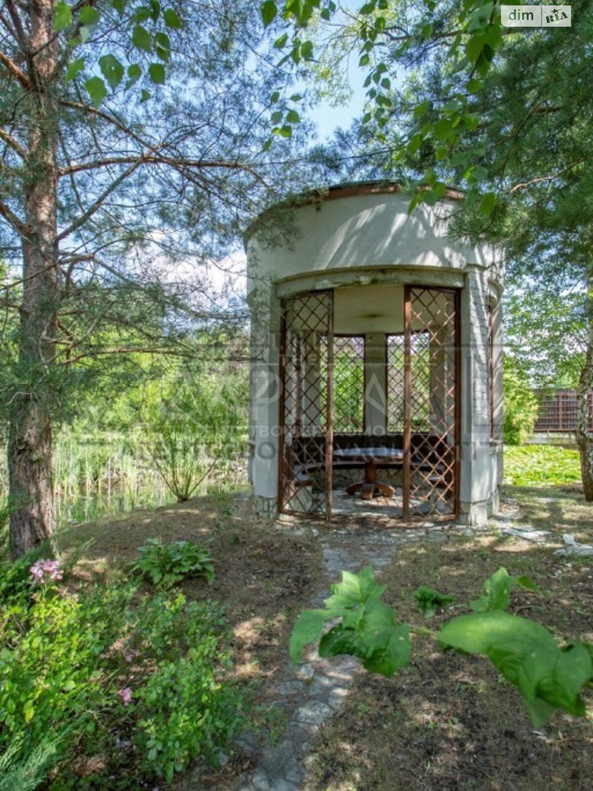 двухэтажный дом, 823 кв. м, кирпич. Продажа в Плютах фото 1 двухэтажный дом, 823 кв. м, кирпич. Продажа в Плютах фото 1