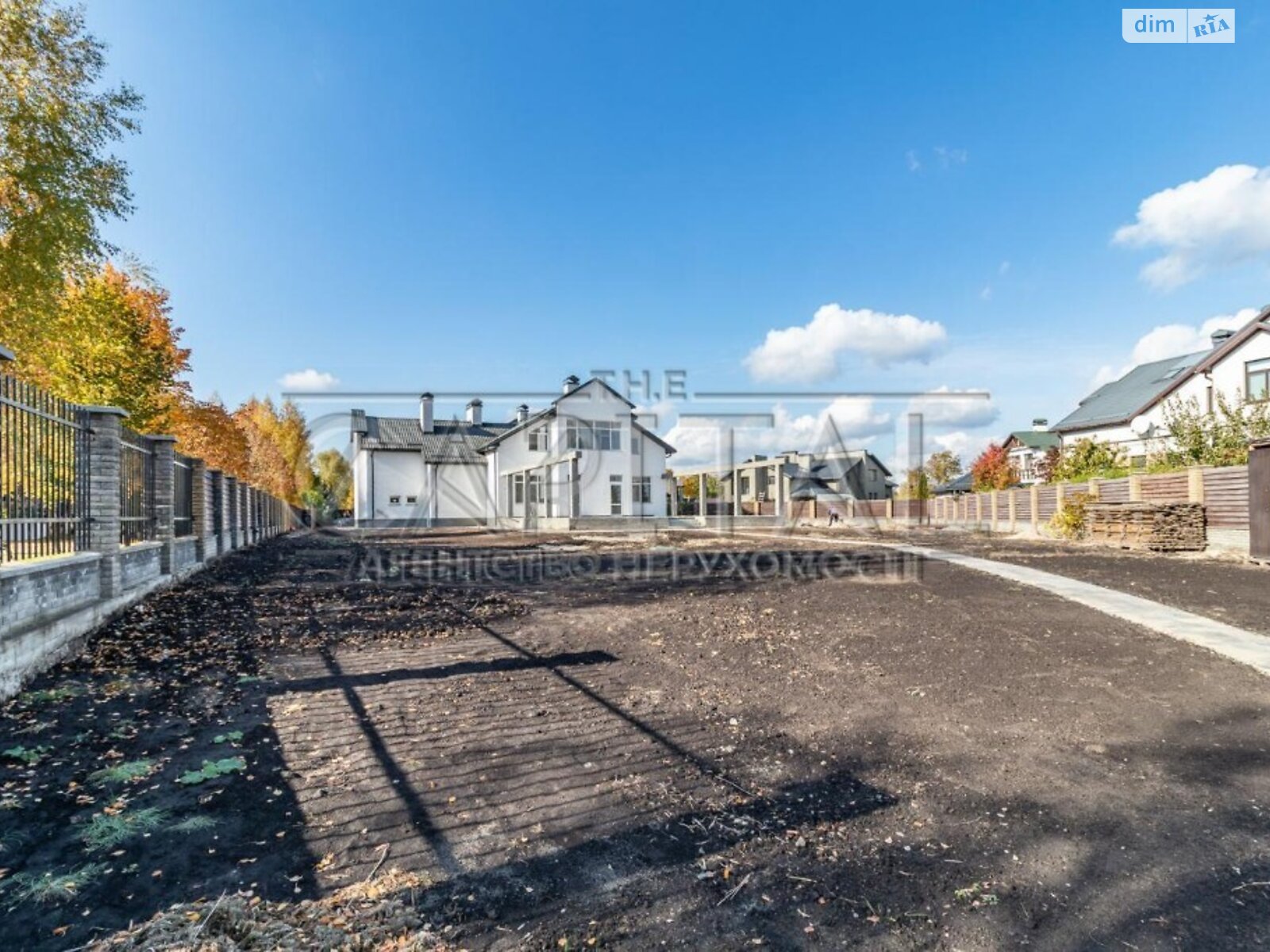 двоповерховий будинок, 409 кв. м, цегла. Продаж у Плютах фото 1 двоповерховий будинок, 409 кв. м, цегла. Продаж у Плютах фото 1