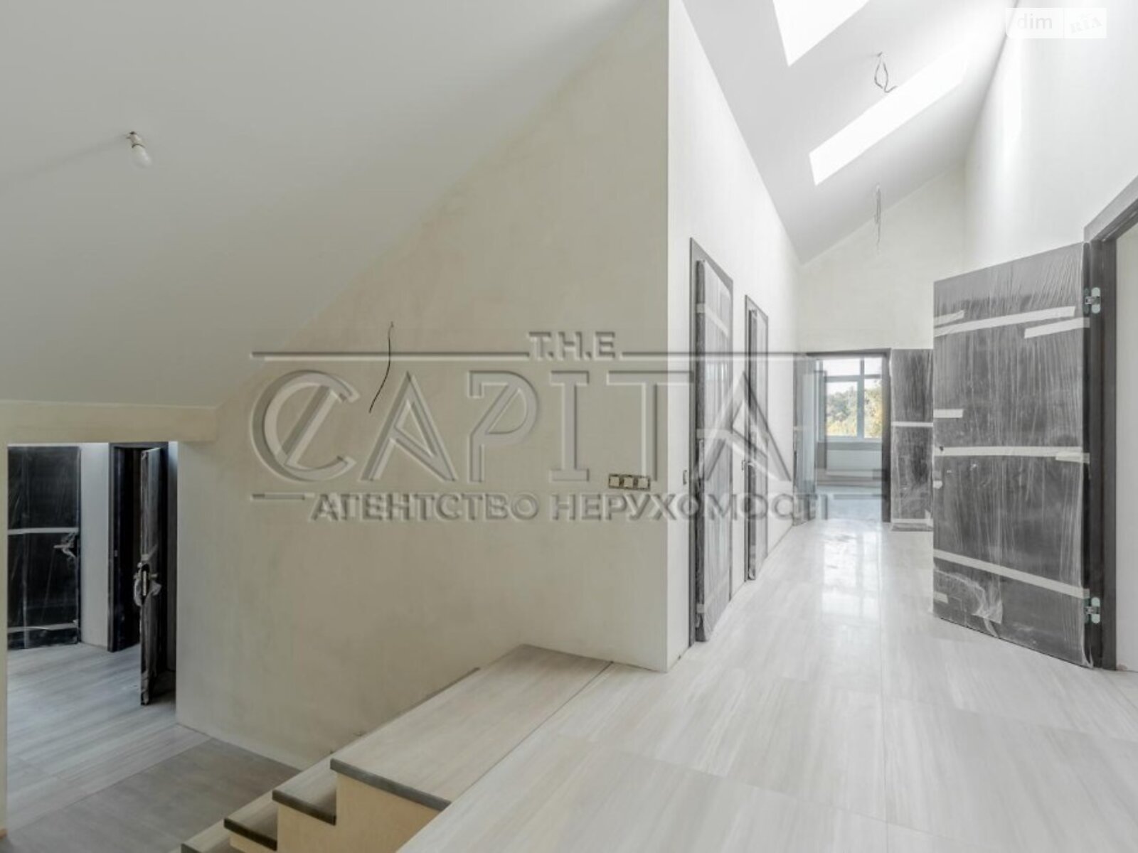 двоповерховий будинок, 409 кв. м, цегла. Продаж у Плютах фото 1 двоповерховий будинок, 409 кв. м, цегла. Продаж у Плютах фото 1