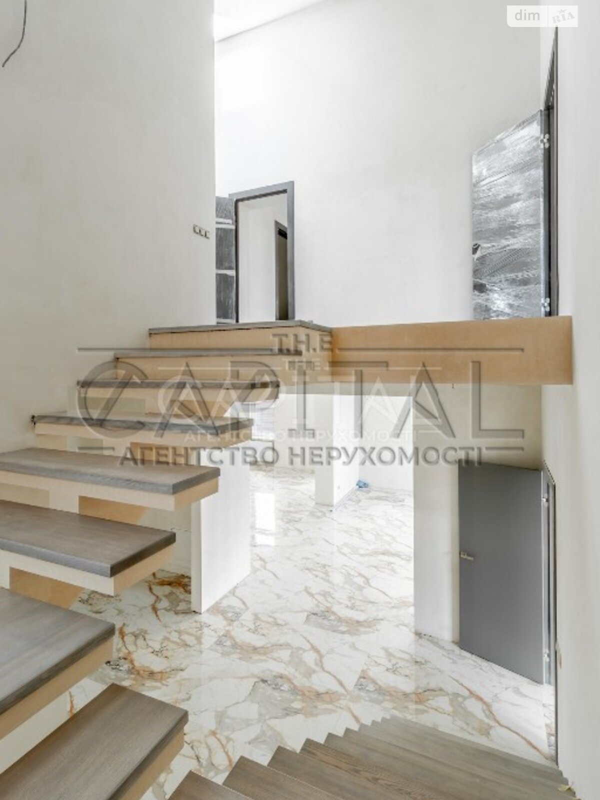 двоповерховий будинок, 409 кв. м, цегла. Продаж у Плютах фото 1 двоповерховий будинок, 409 кв. м, цегла. Продаж у Плютах фото 1