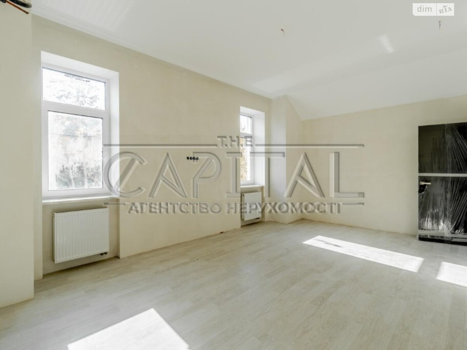 двоповерховий будинок, 409 кв. м, цегла. Продаж у Плютах фото 1 двоповерховий будинок, 409 кв. м, цегла. Продаж у Плютах фото 1