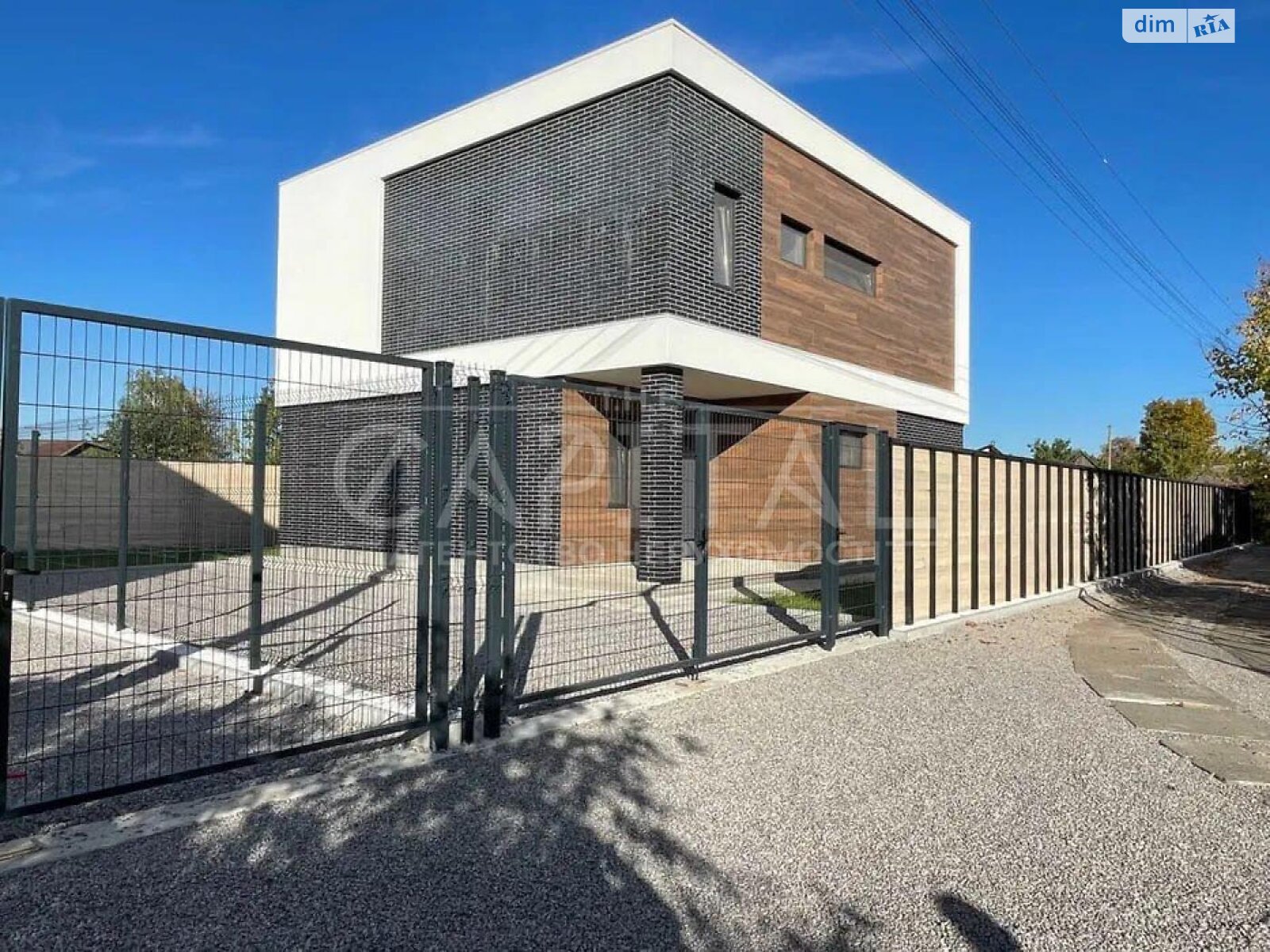 двухэтажный дом с балконом, 149 кв. м, кирпич. Продажа в Плютах фото 1 двухэтажный дом с балконом, 149 кв. м, кирпич. Продажа в Плютах фото 1