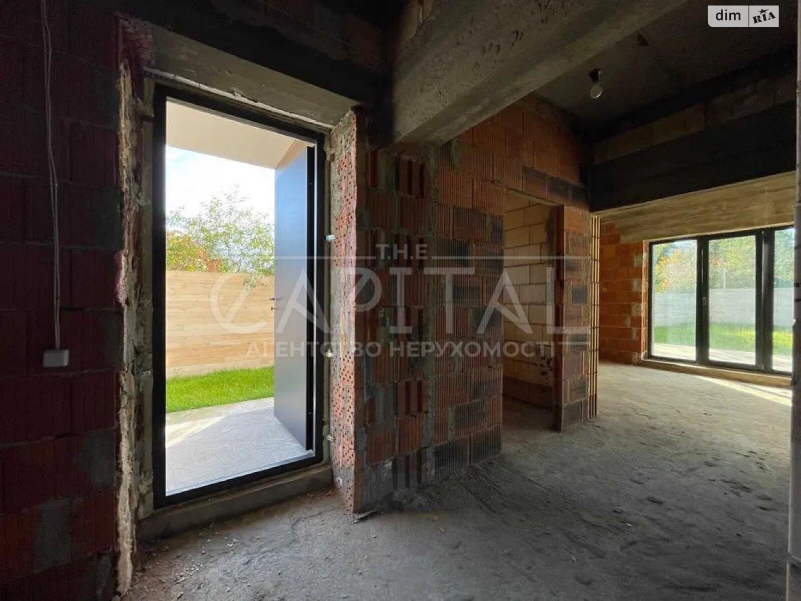 двухэтажный дом с балконом, 149 кв. м, кирпич. Продажа в Плютах фото 1 двухэтажный дом с балконом, 149 кв. м, кирпич. Продажа в Плютах фото 1