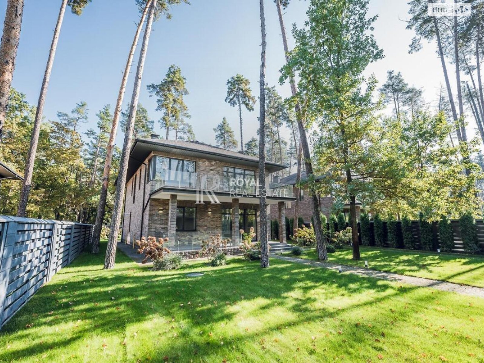 двоповерховий будинок, 330 кв. м, кирпич. Продаж у Плютах фото 1 двоповерховий будинок, 330 кв. м, кирпич. Продаж у Плютах фото 1