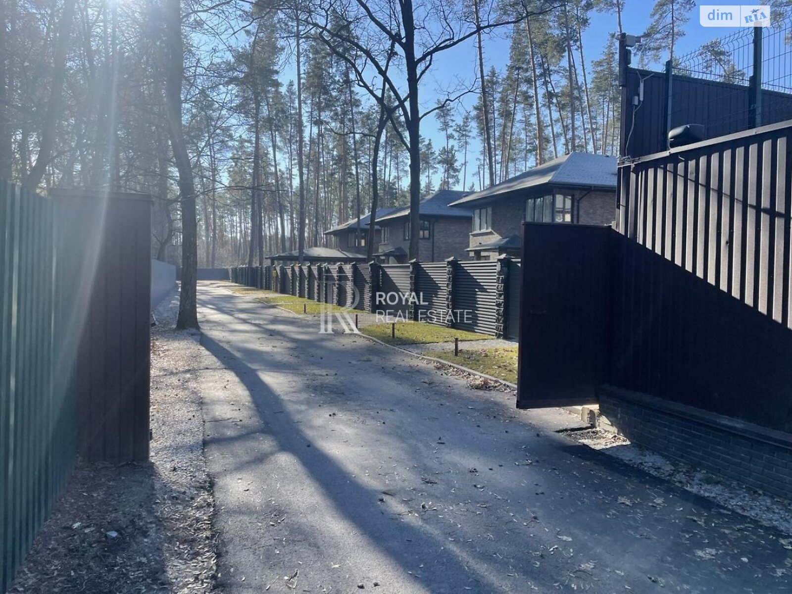 двоповерховий будинок, 330 кв. м, кирпич. Продаж у Плютах фото 1 двоповерховий будинок, 330 кв. м, кирпич. Продаж у Плютах фото 1