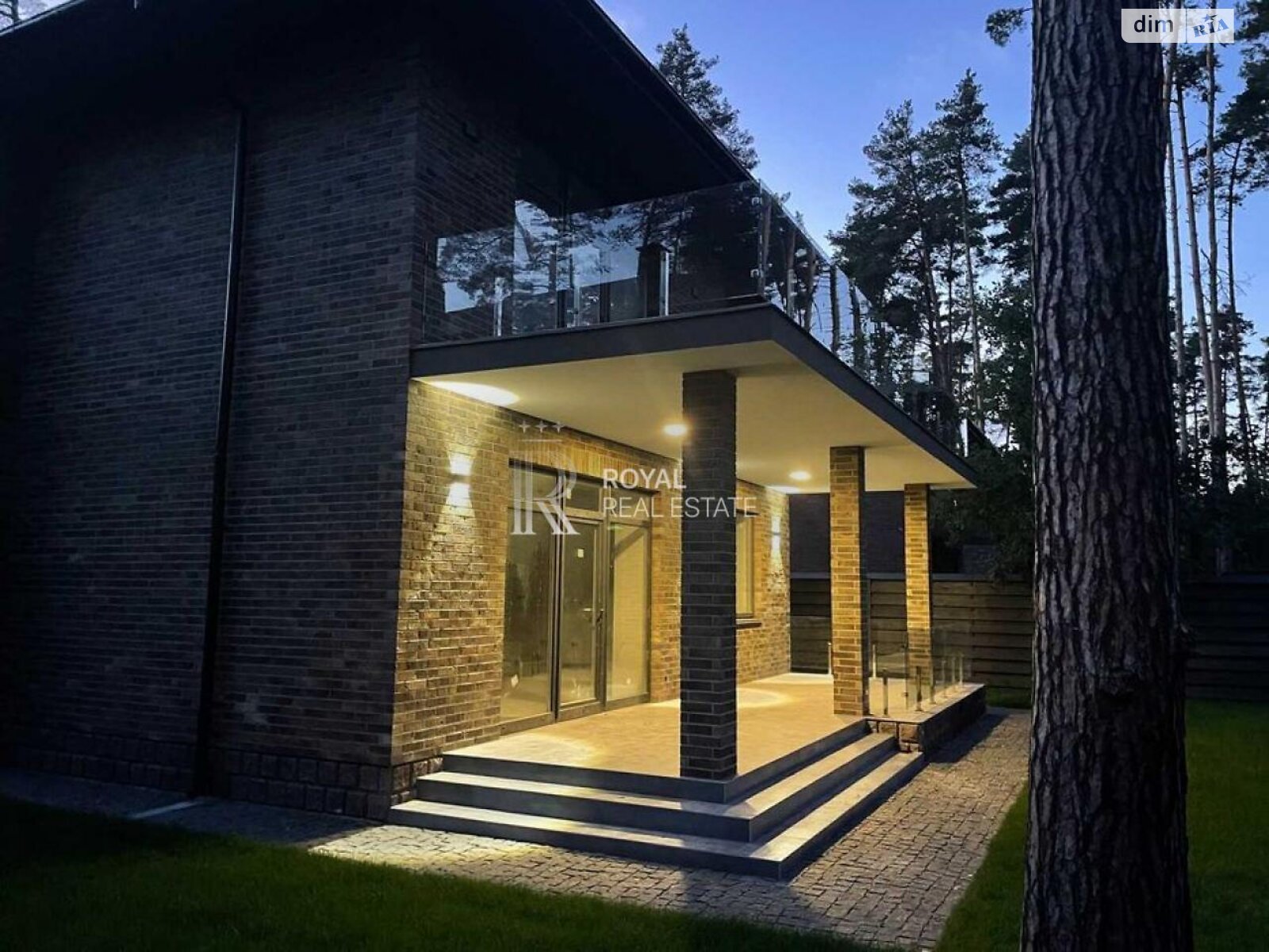 двухэтажный дом, 250 кв. м, кирпич. Продажа в Плютах фото 1 двухэтажный дом, 250 кв. м, кирпич. Продажа в Плютах фото 1