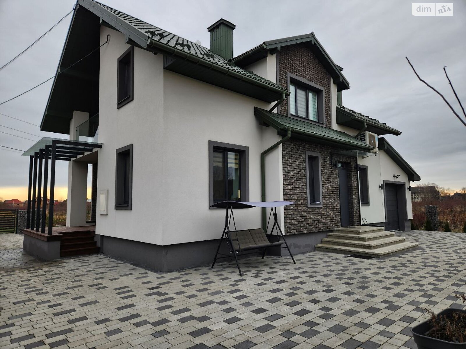 двоповерховий будинок з верандою, 147.6 кв. м, шлакоблок. Продаж у Побережжі фото 1