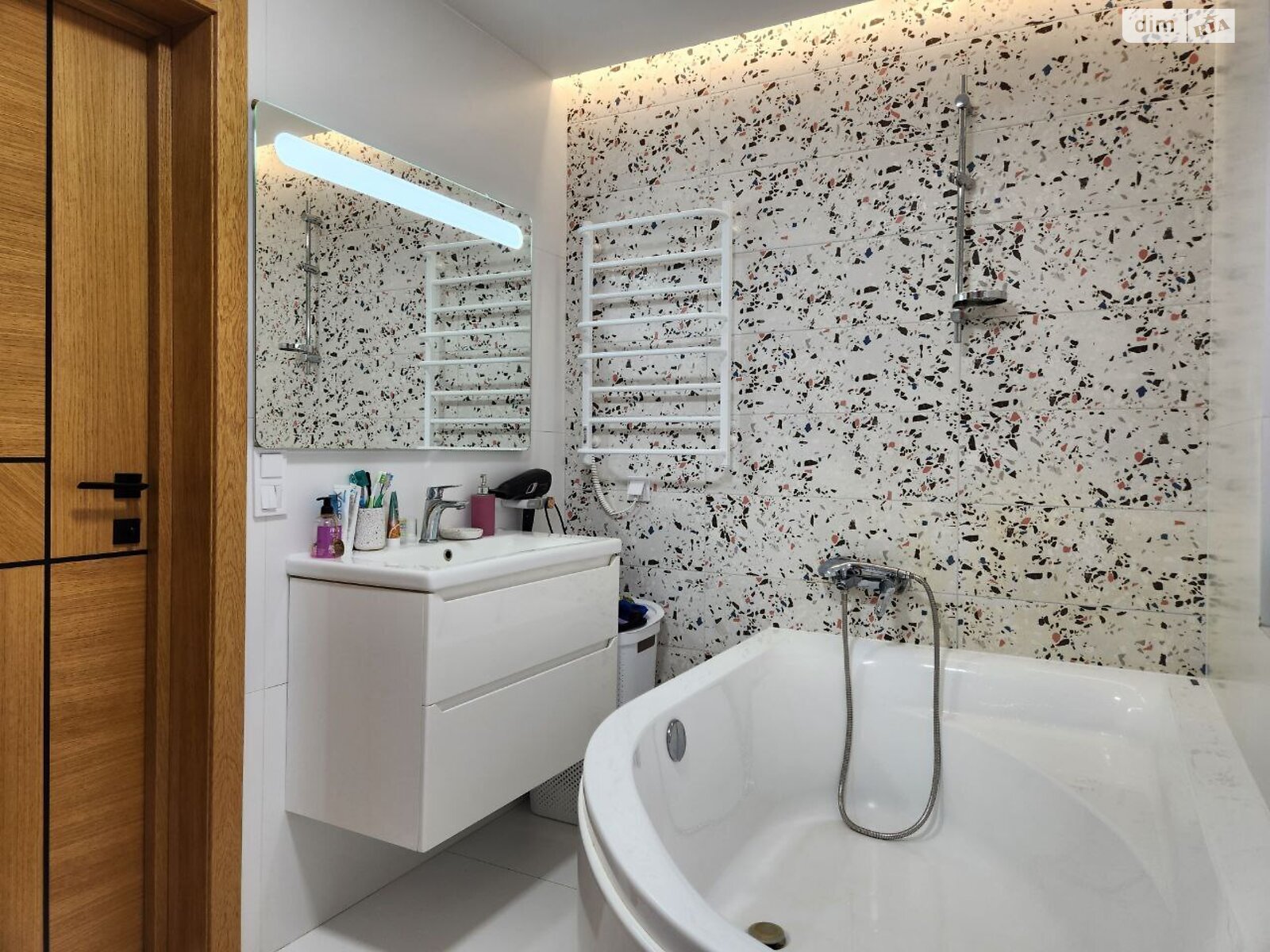 двоповерховий будинок з верандою, 147.6 кв. м, шлакоблок. Продаж у Побережжі фото 1