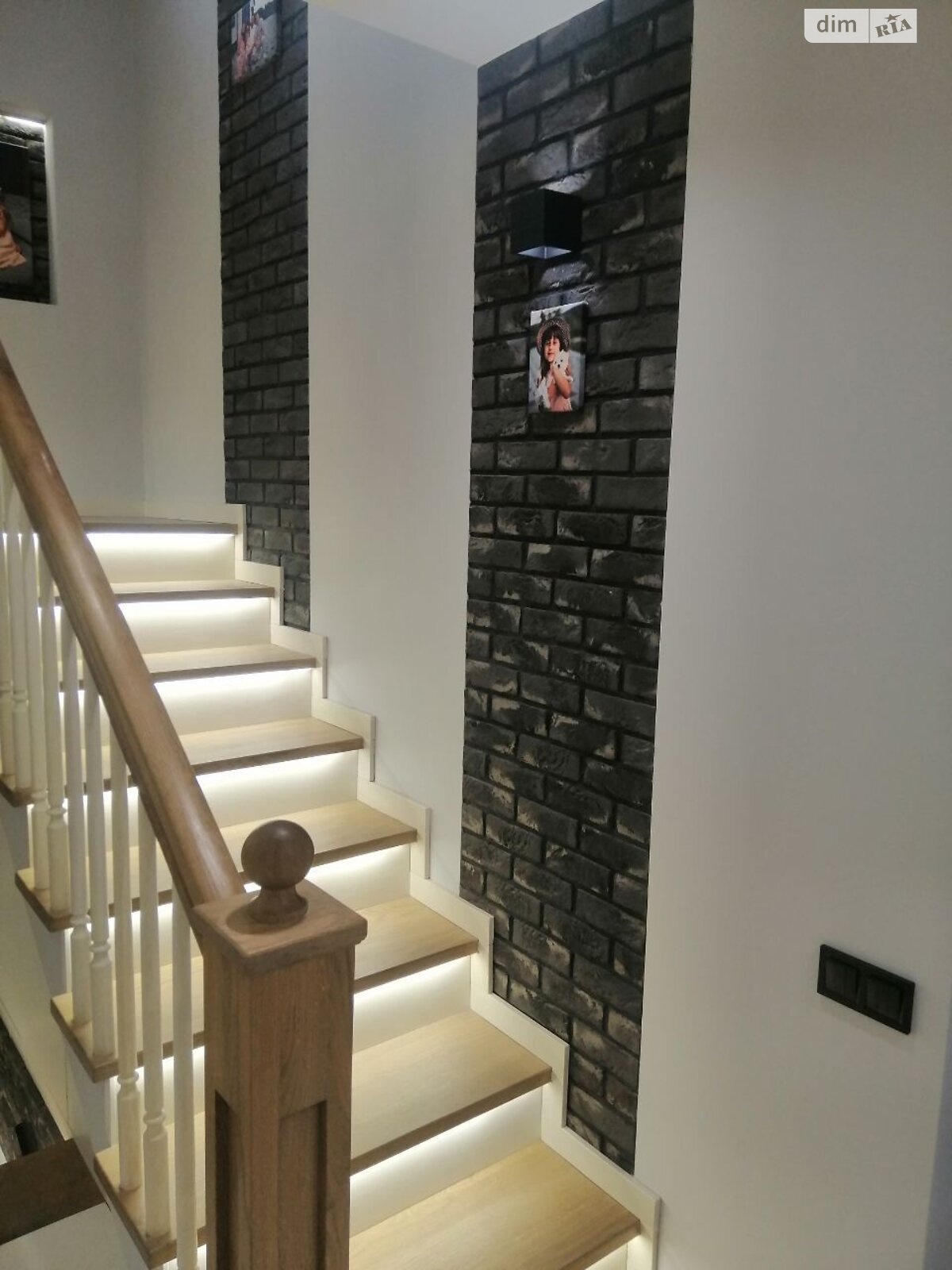 двоповерховий будинок з верандою, 147.6 кв. м, шлакоблок. Продаж у Побережжі фото 1