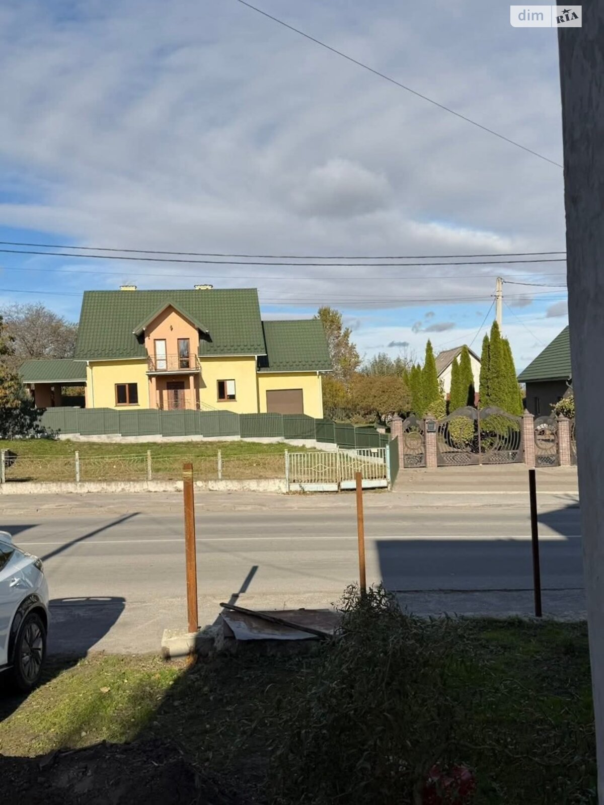 одноэтажный дом с гаражом, 106.5 кв. м, дерево и кирпич. Продажа в Почаеве фото 1