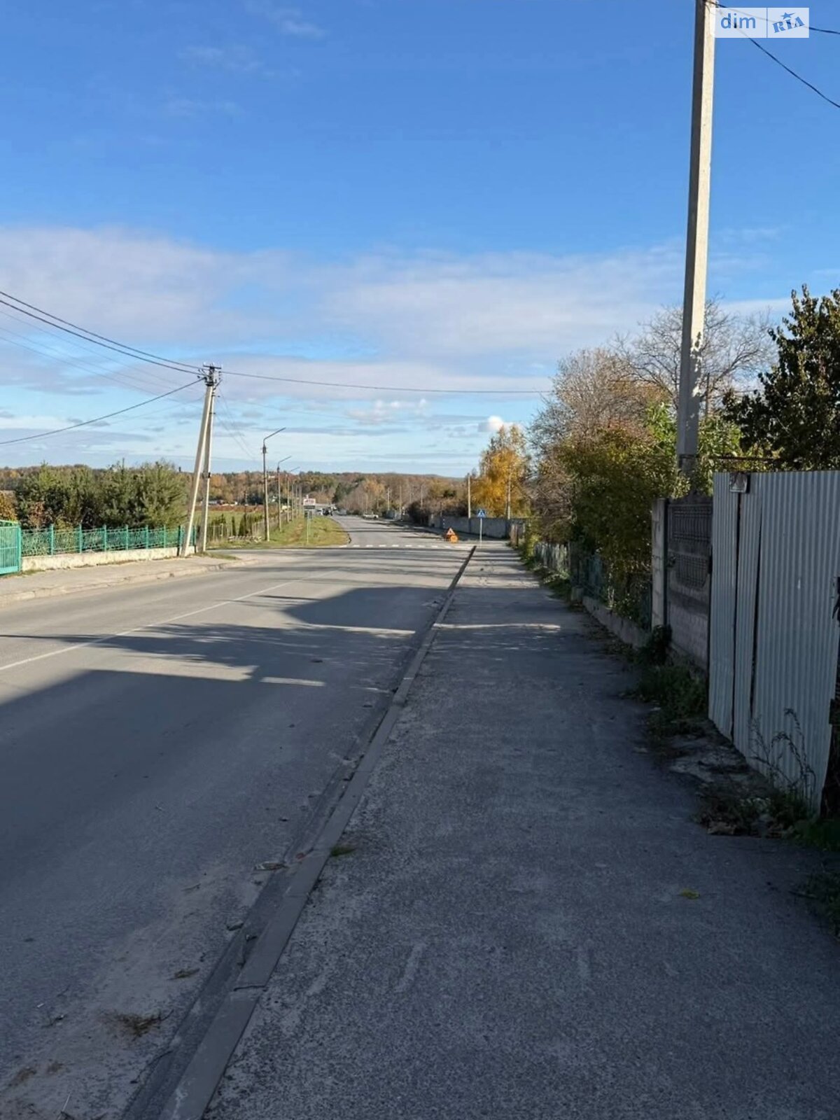 одноэтажный дом с гаражом, 106.5 кв. м, дерево и кирпич. Продажа в Почаеве фото 1