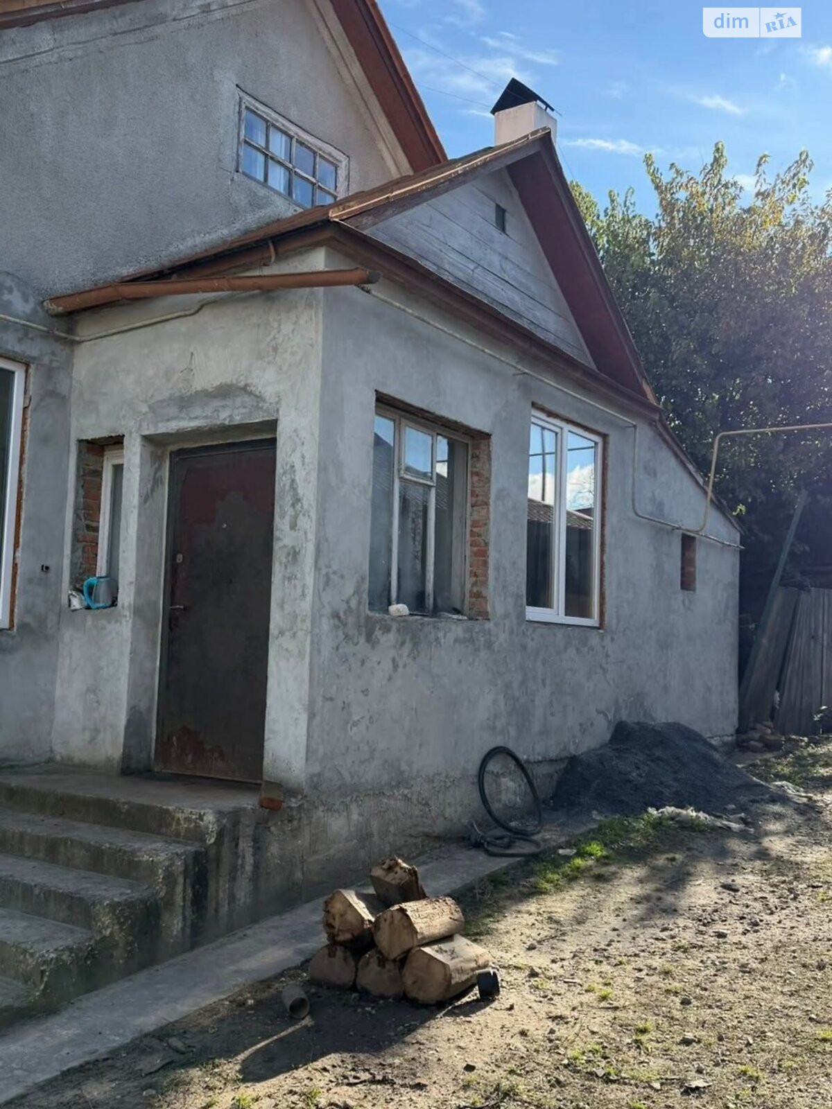 одноэтажный дом с гаражом, 106.5 кв. м, дерево и кирпич. Продажа в Почаеве фото 1