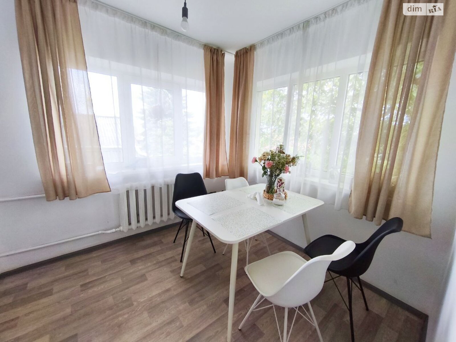 двухэтажный дом с гаражом, 116 кв. м, кирпич. Продажа в Подбирцах фото 1 двухэтажный дом с гаражом, 116 кв. м, кирпич. Продажа в Подбирцах фото 1