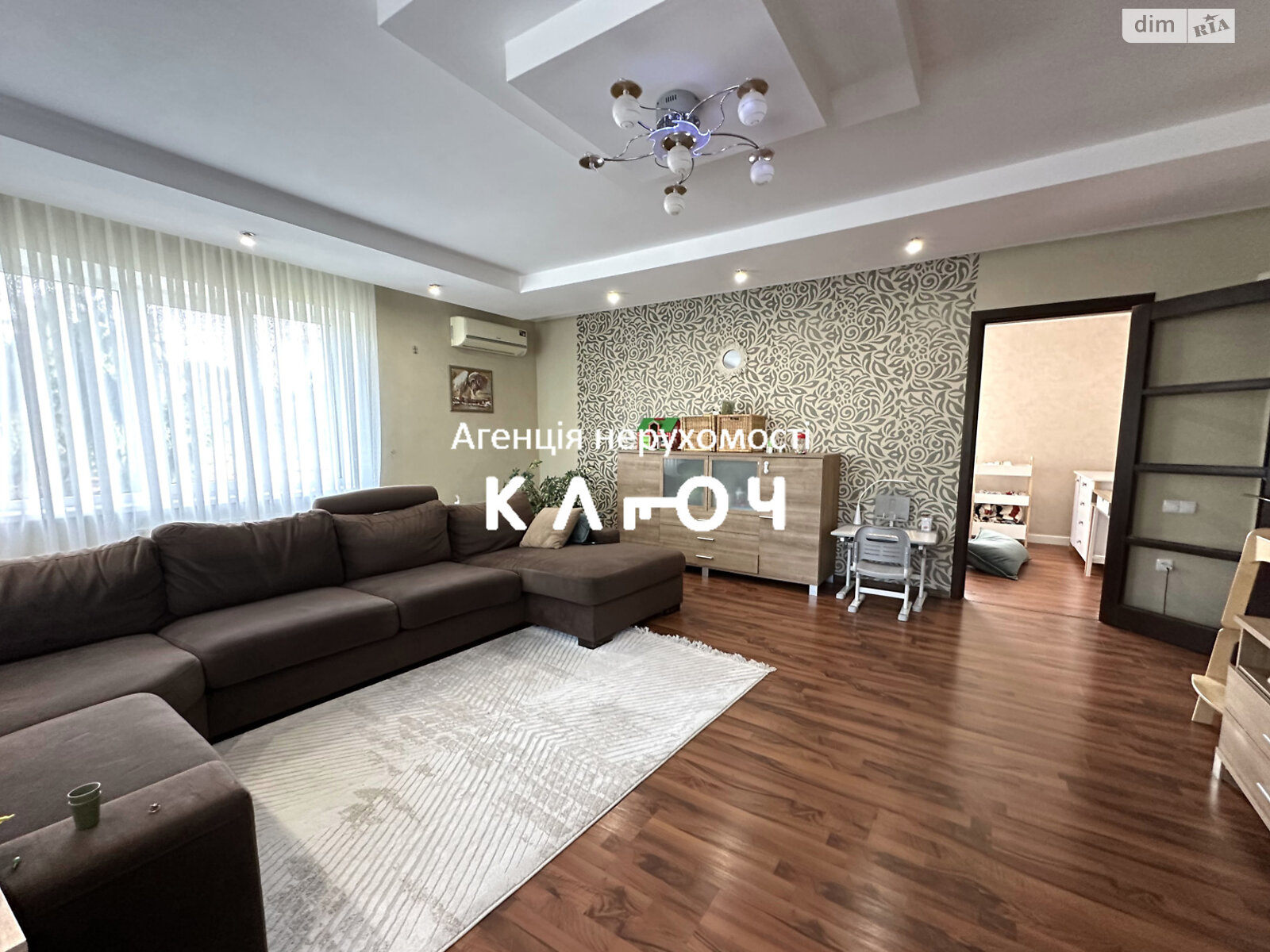 двоповерховий будинок з балконом, 262.8 кв. м, блочно-цегляний. Продаж у Підгайцях фото 1 двоповерховий будинок з балконом, 262.8 кв. м, блочно-цегляний. Продаж у Підгайцях фото 1