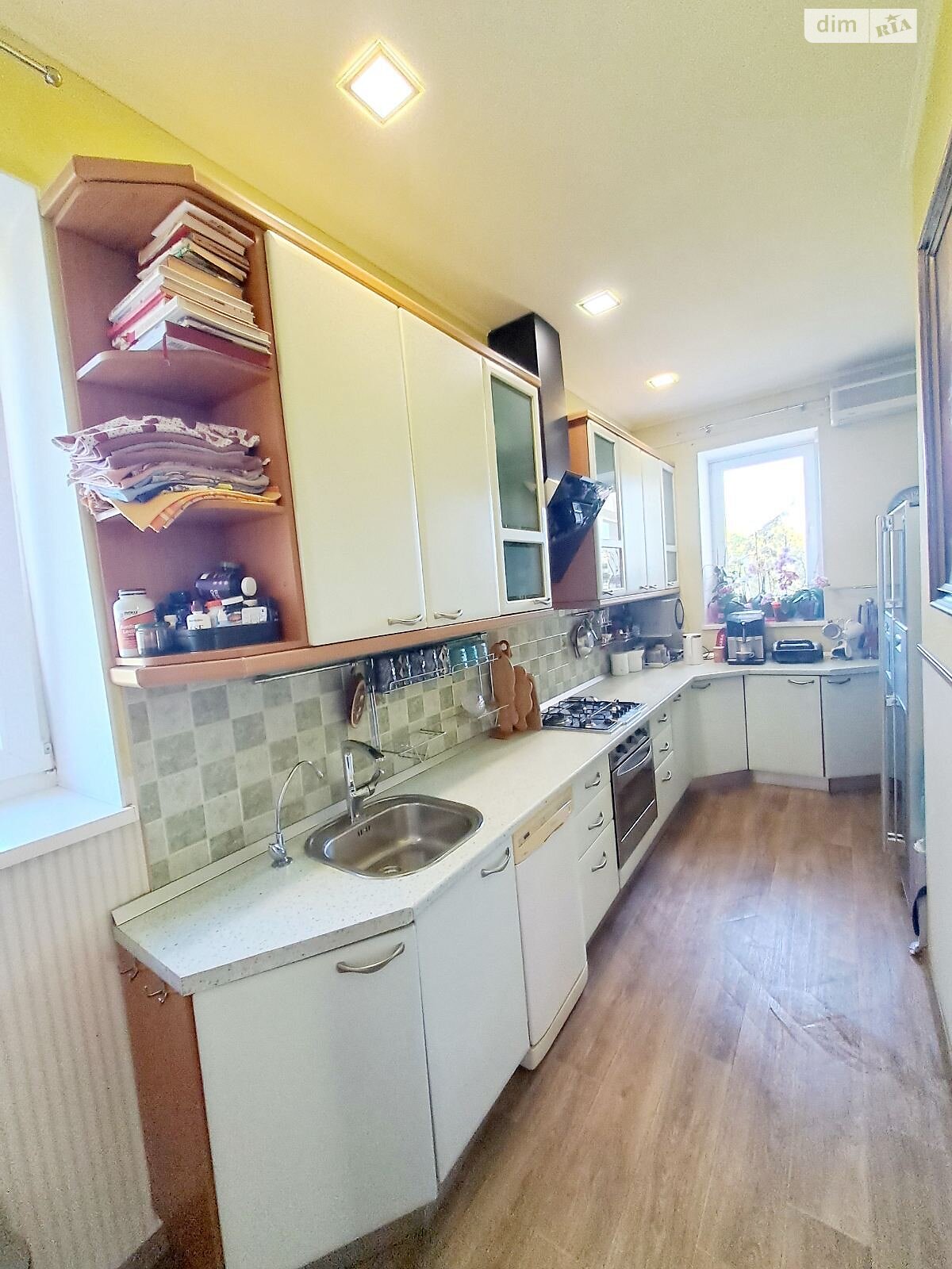 двоповерховий будинок з верандою, 260 кв. м, цегла. Продаж у Підгайцях фото 1 двоповерховий будинок з верандою, 260 кв. м, цегла. Продаж у Підгайцях фото 1