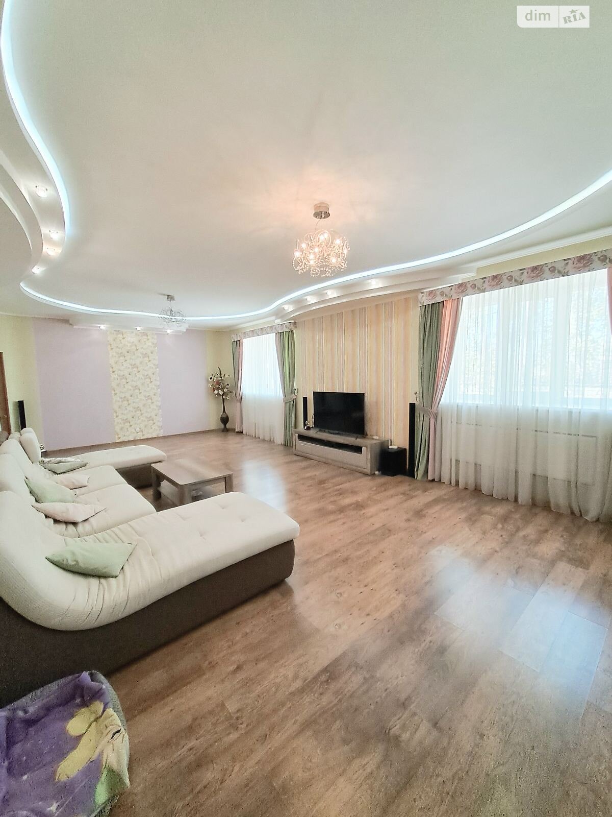двоповерховий будинок з верандою, 260 кв. м, цегла. Продаж у Підгайцях фото 1 двоповерховий будинок з верандою, 260 кв. м, цегла. Продаж у Підгайцях фото 1
