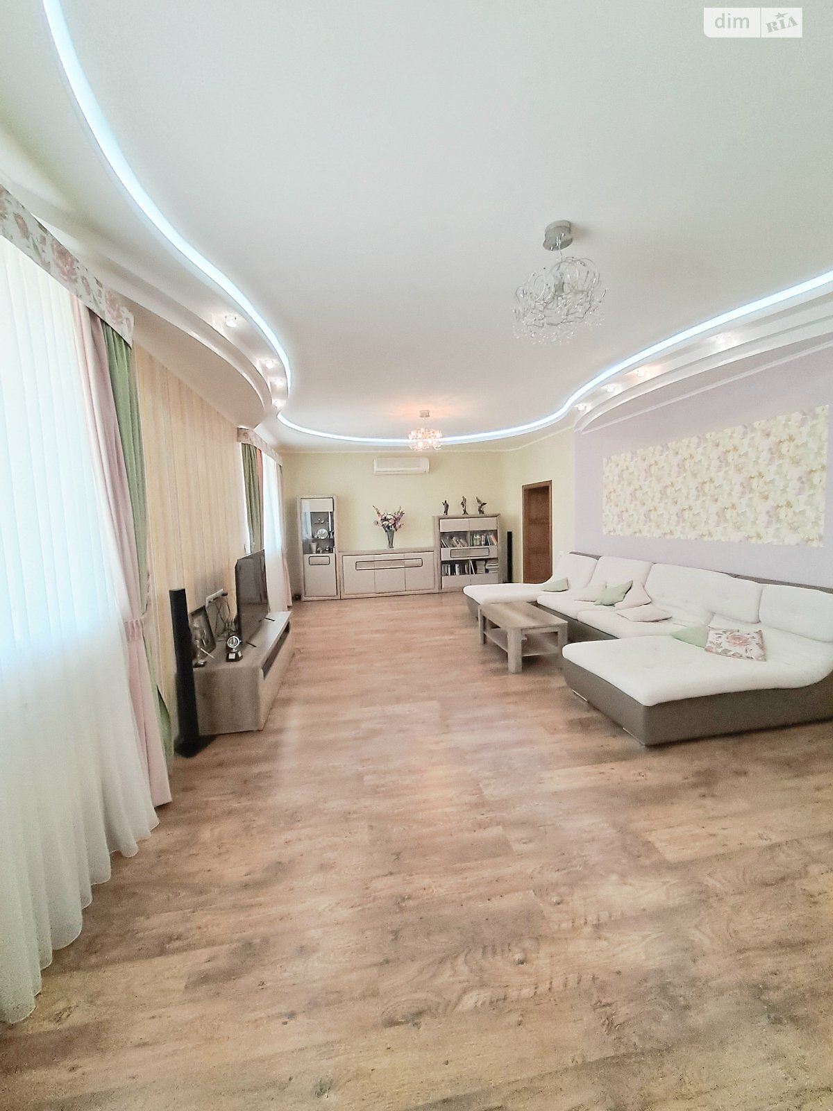 двоповерховий будинок з верандою, 260 кв. м, цегла. Продаж у Підгайцях фото 1 двоповерховий будинок з верандою, 260 кв. м, цегла. Продаж у Підгайцях фото 1