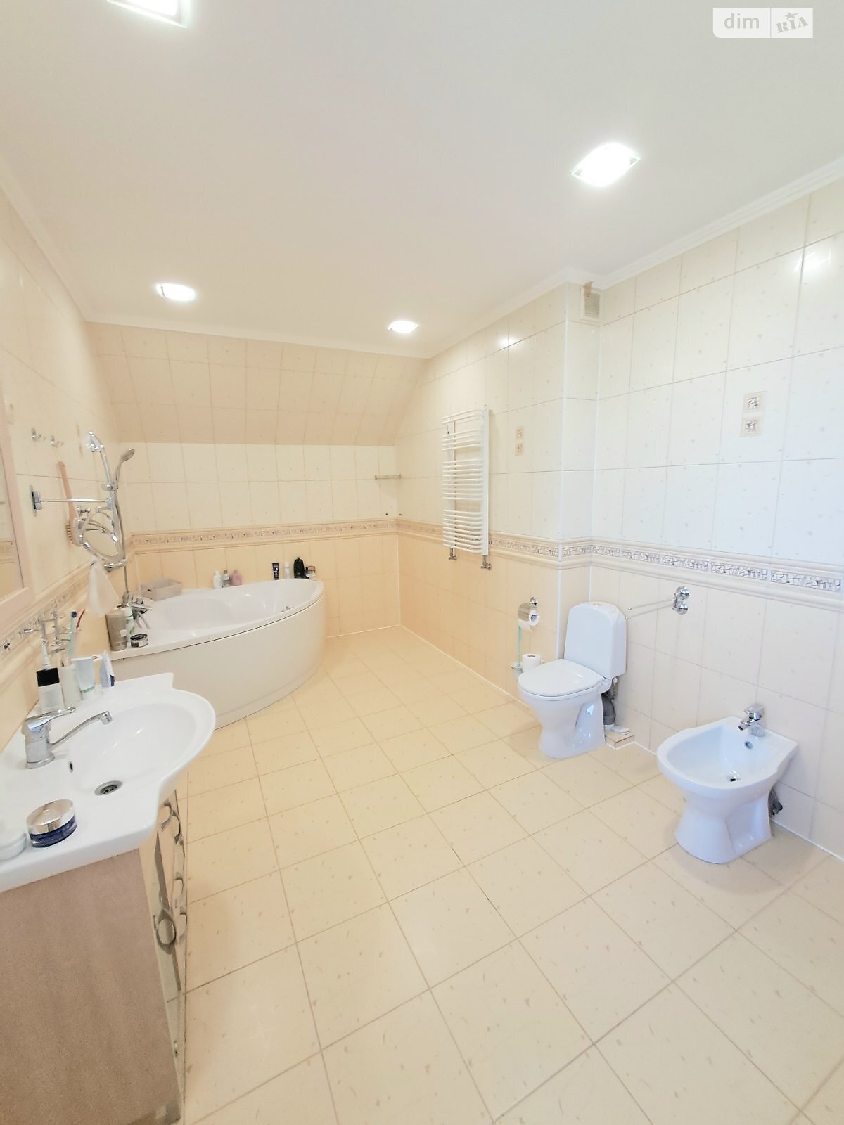двоповерховий будинок з верандою, 260 кв. м, цегла. Продаж у Підгайцях фото 1 двоповерховий будинок з верандою, 260 кв. м, цегла. Продаж у Підгайцях фото 1