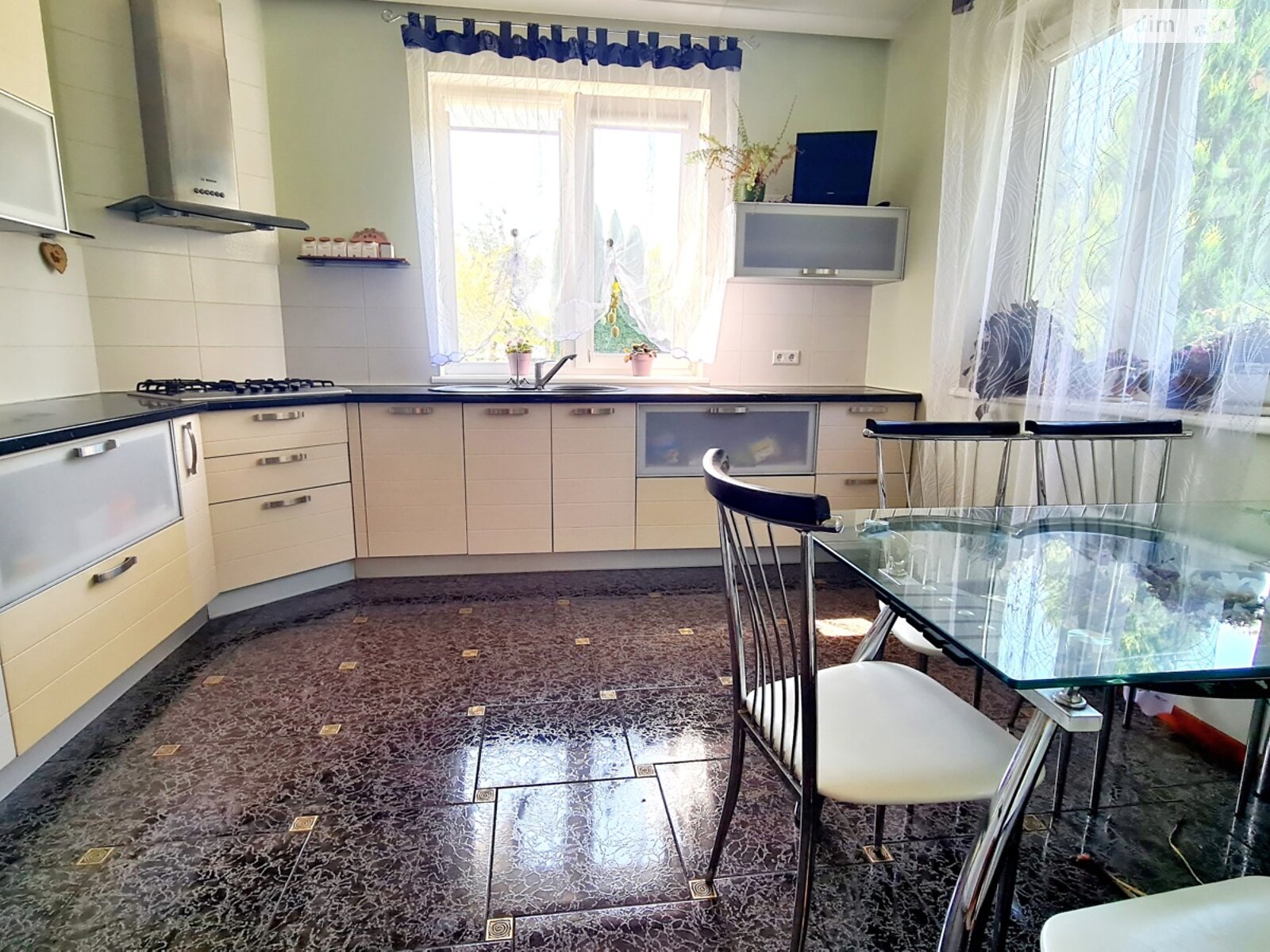 двоповерховий будинок з гаражем, 274 кв. м, піноблок. Продаж у Підгайцях фото 1 двоповерховий будинок з гаражем, 274 кв. м, піноблок. Продаж у Підгайцях фото 1