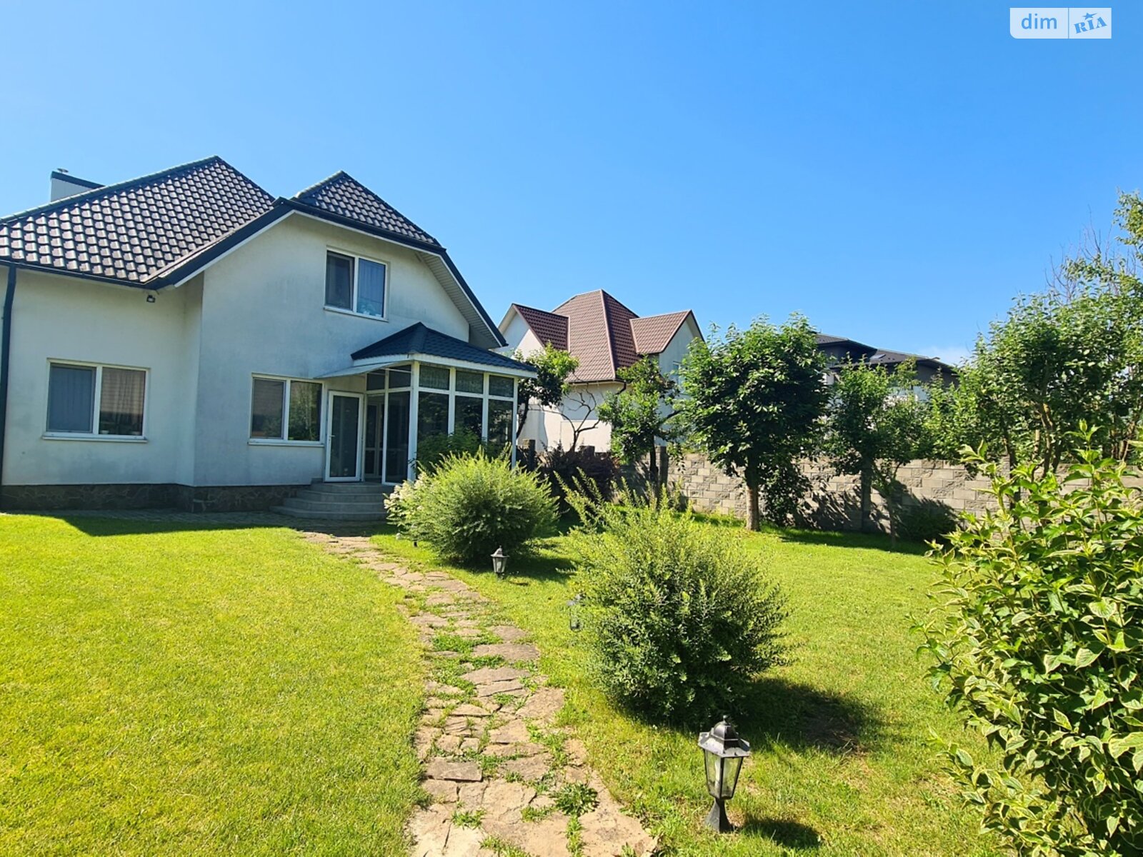 двоповерховий будинок з гаражем, 274 кв. м, піноблок. Продаж у Підгайцях фото 1 двоповерховий будинок з гаражем, 274 кв. м, піноблок. Продаж у Підгайцях фото 1