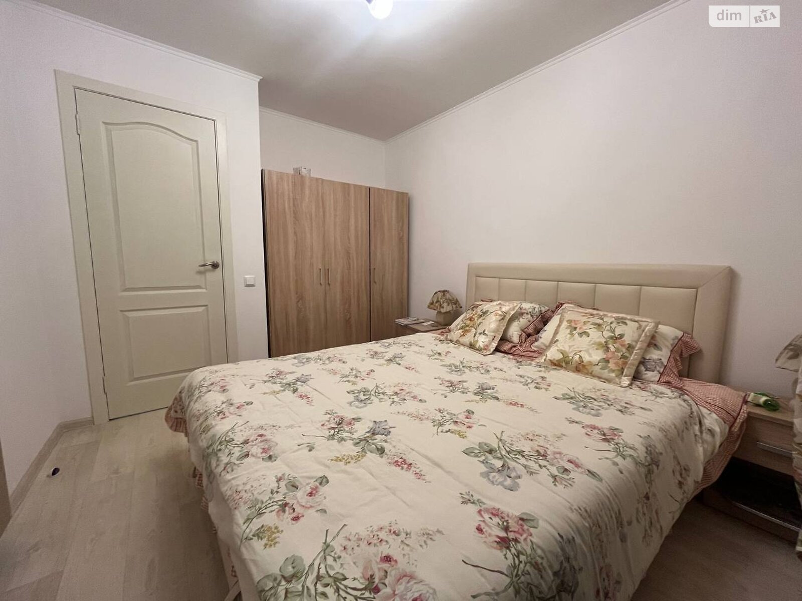 трехэтажный дом с мебелью, 106.5 кв. м, кирпич. Продажа в Подгороднем фото 1 трехэтажный дом с мебелью, 106.5 кв. м, кирпич. Продажа в Подгороднем фото 1