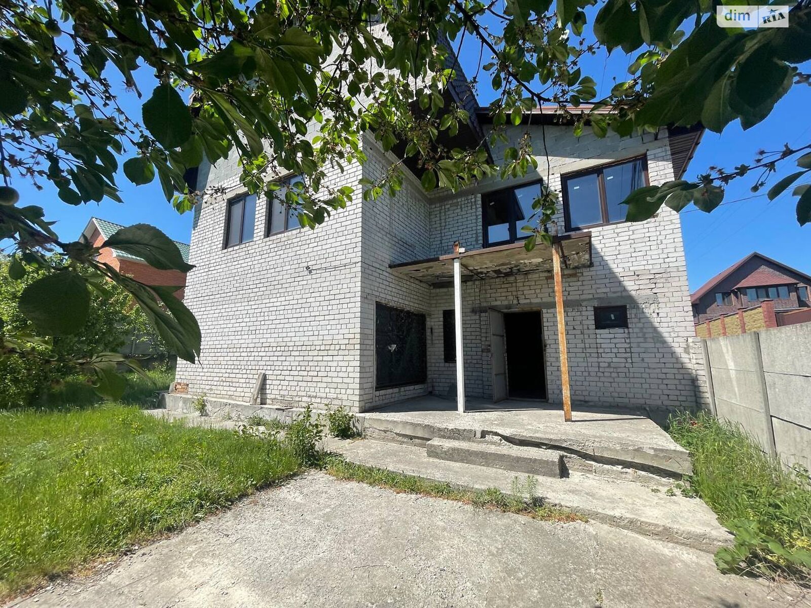 трехэтажный дом, 240 кв. м, кирпич. Продажа в Подгороднем фото 1 трехэтажный дом, 240 кв. м, кирпич. Продажа в Подгороднем фото 1