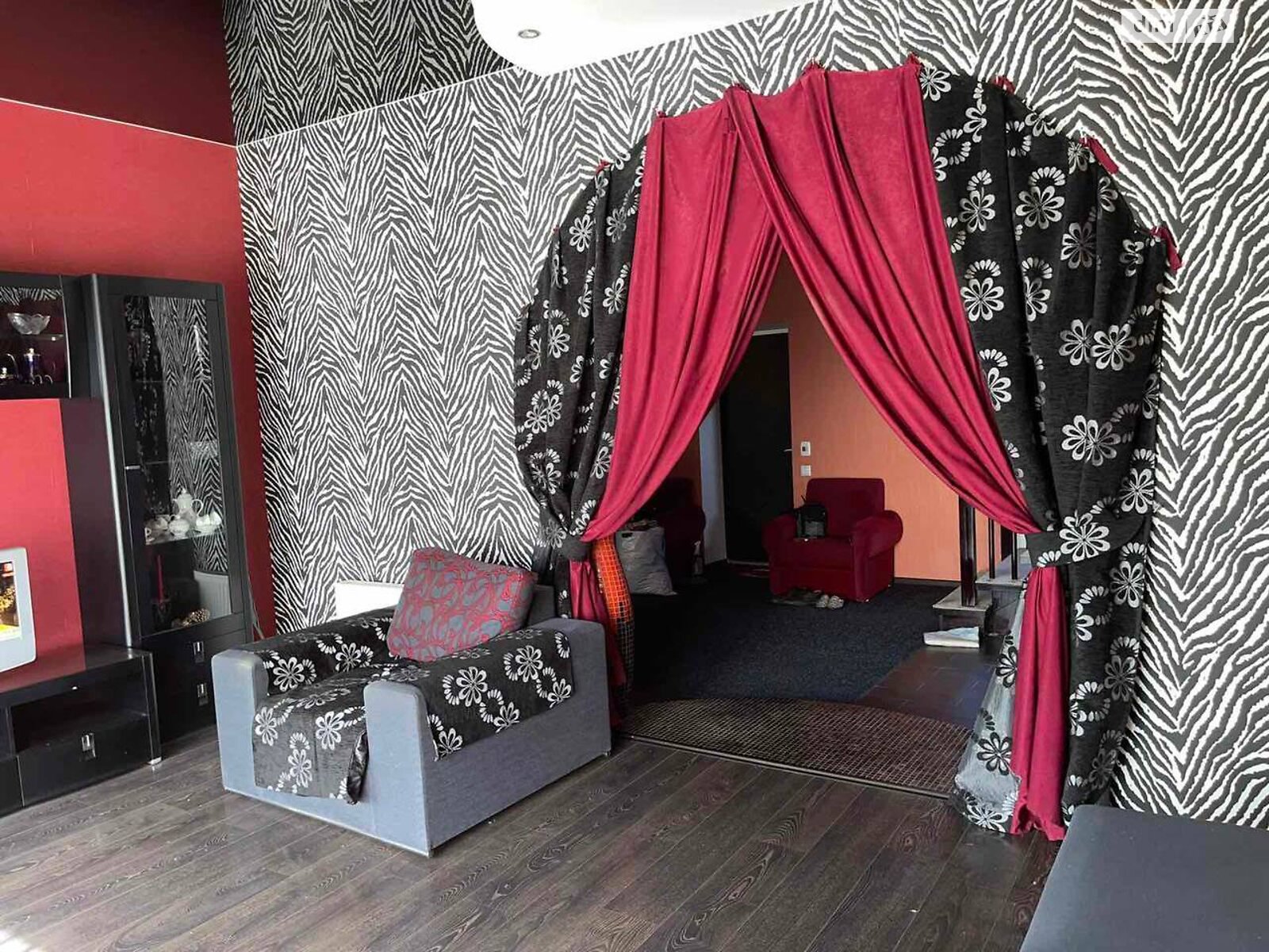 двухэтажный дом с гаражом, 134.2 кв. м, кирпич. Продажа в Подгороднем фото 1