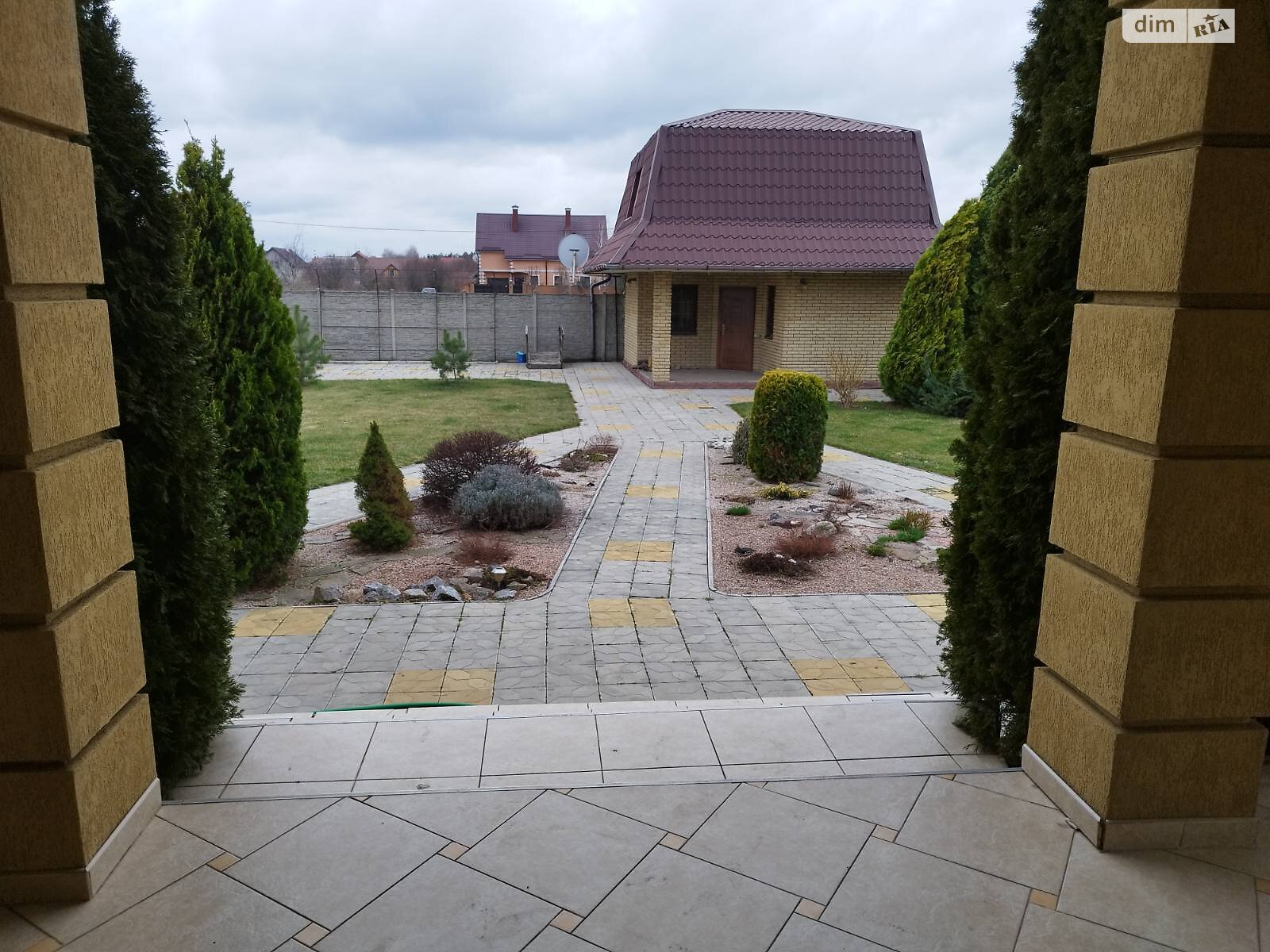 двоповерховий будинок з опаленням, 217.3 кв. м, цегла. Продаж у Підгородньому фото 1