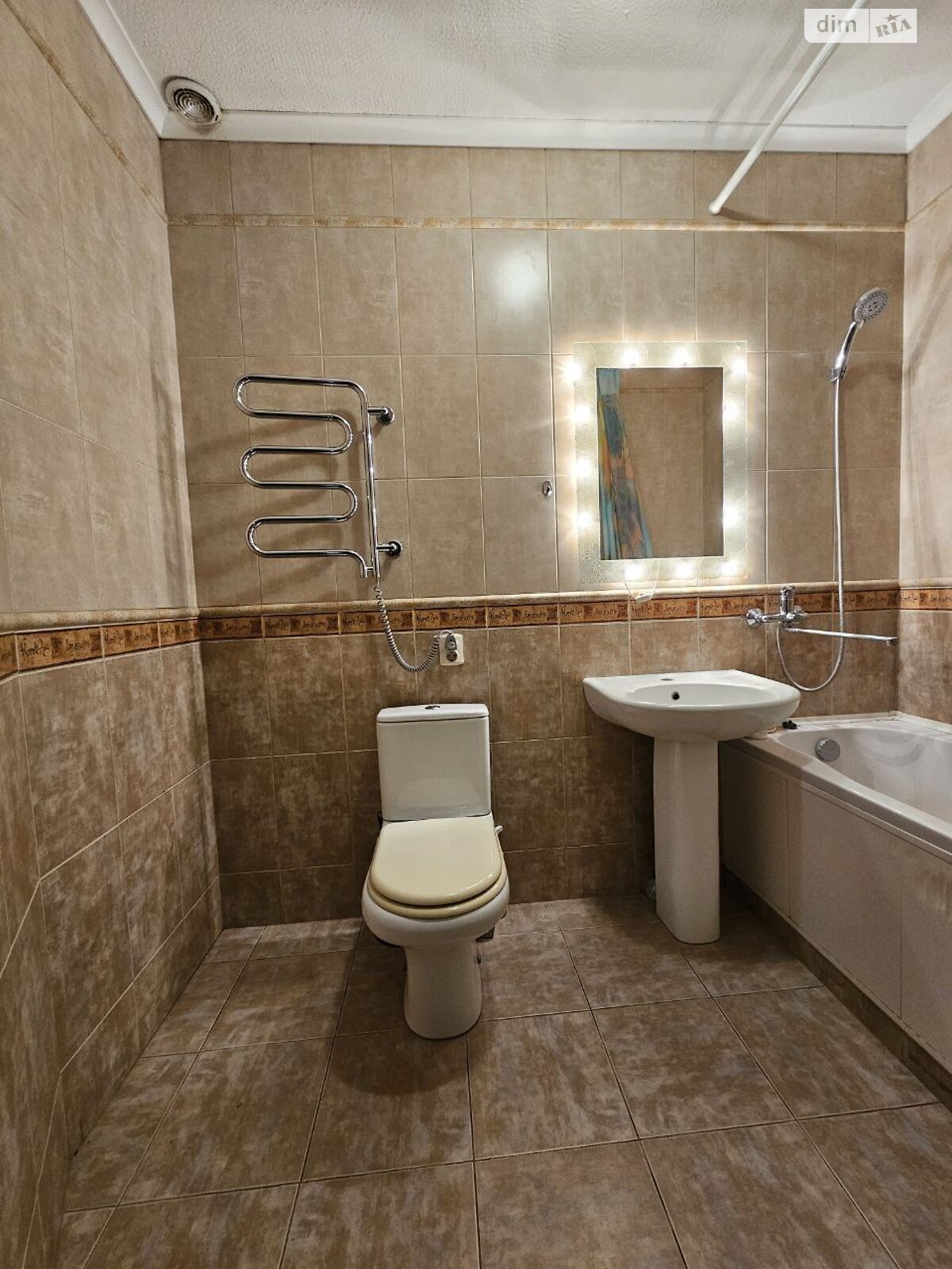 двухэтажный дом с верандой, 236.7 кв. м, кирпич. Продажа в Подгородном фото 1 двухэтажный дом с верандой, 236.7 кв. м, кирпич. Продажа в Подгородном фото 1