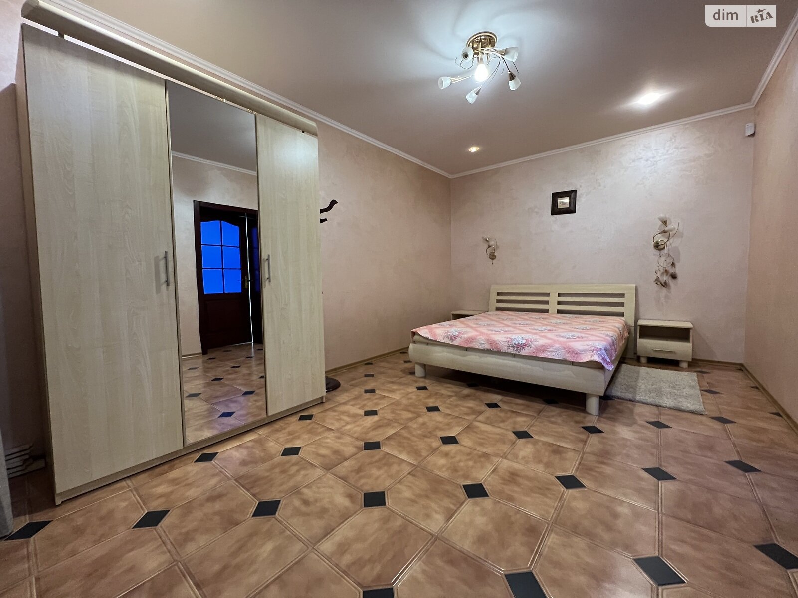 двухэтажный дом с гаражом, 176 кв. м, кирпич. Продажа в Подгородном фото 1 двухэтажный дом с гаражом, 176 кв. м, кирпич. Продажа в Подгородном фото 1