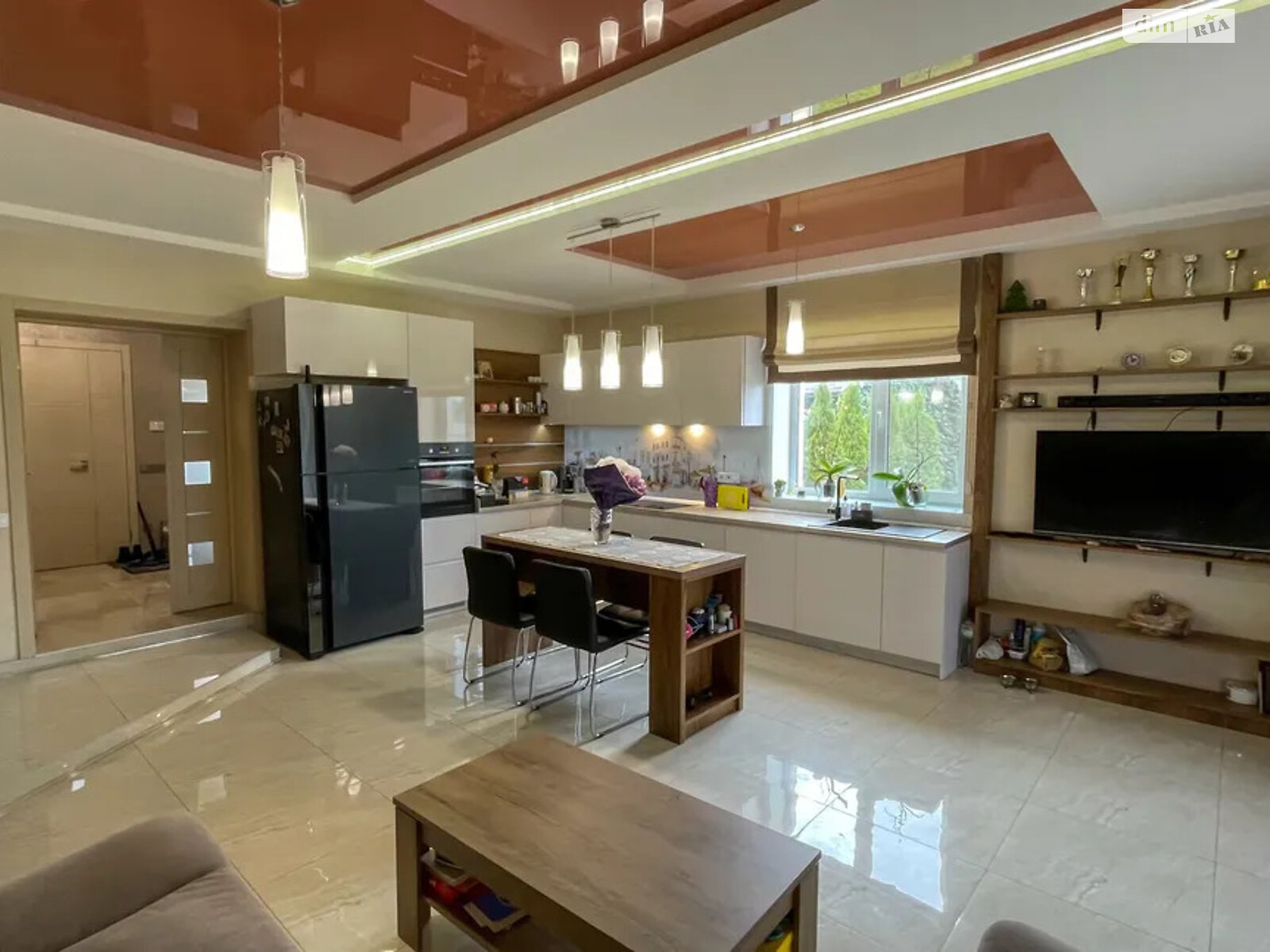 двоповерховий будинок, 250 кв. м, цегла. Продаж у Підгородне фото 1 двоповерховий будинок, 250 кв. м, цегла. Продаж у Підгородне фото 1