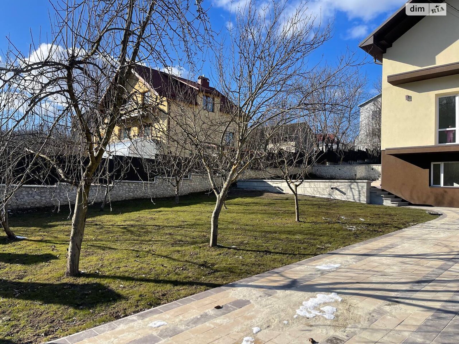 двухэтажный дом с отоплением, 250 кв. м, кирпич. Продажа в Подгородном фото 1 двухэтажный дом с отоплением, 250 кв. м, кирпич. Продажа в Подгородном фото 1